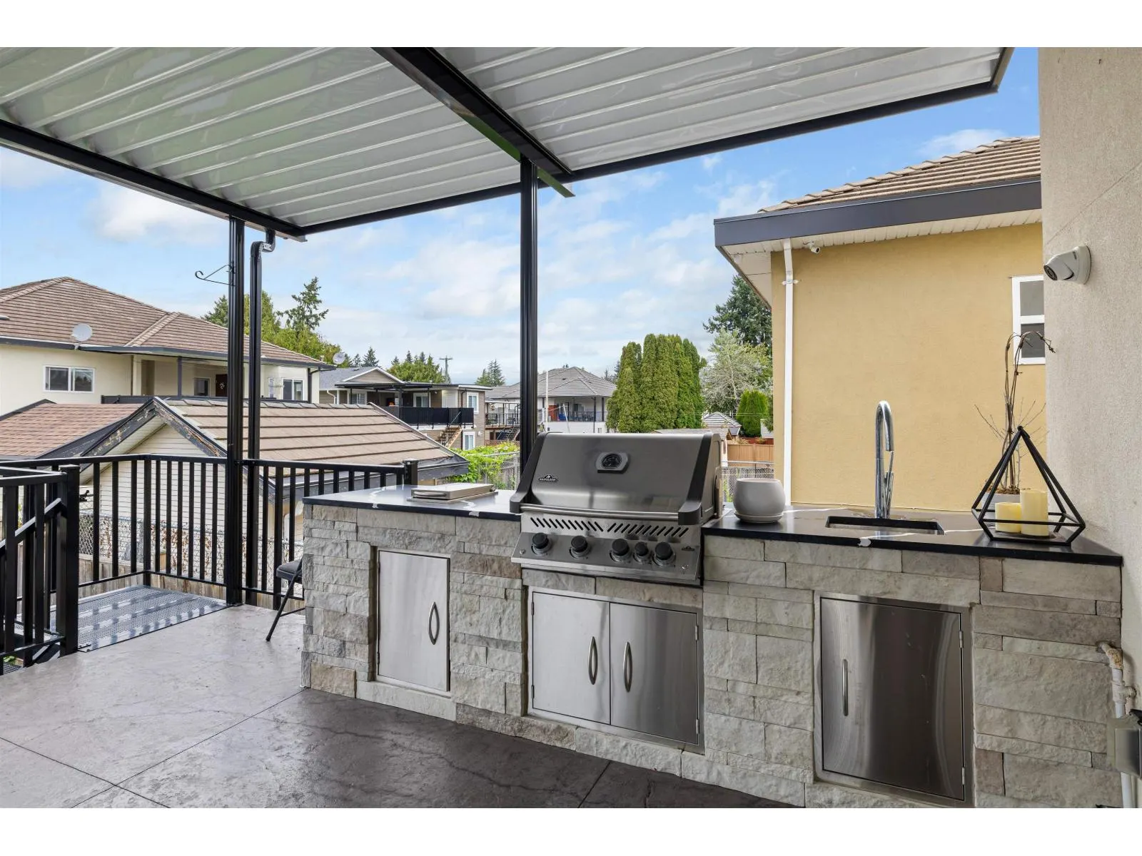 6899 CLEVEDON DRIVE