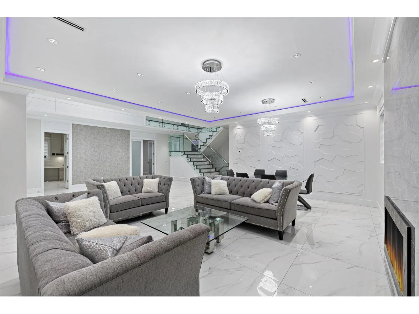 6899 CLEVEDON DRIVE
