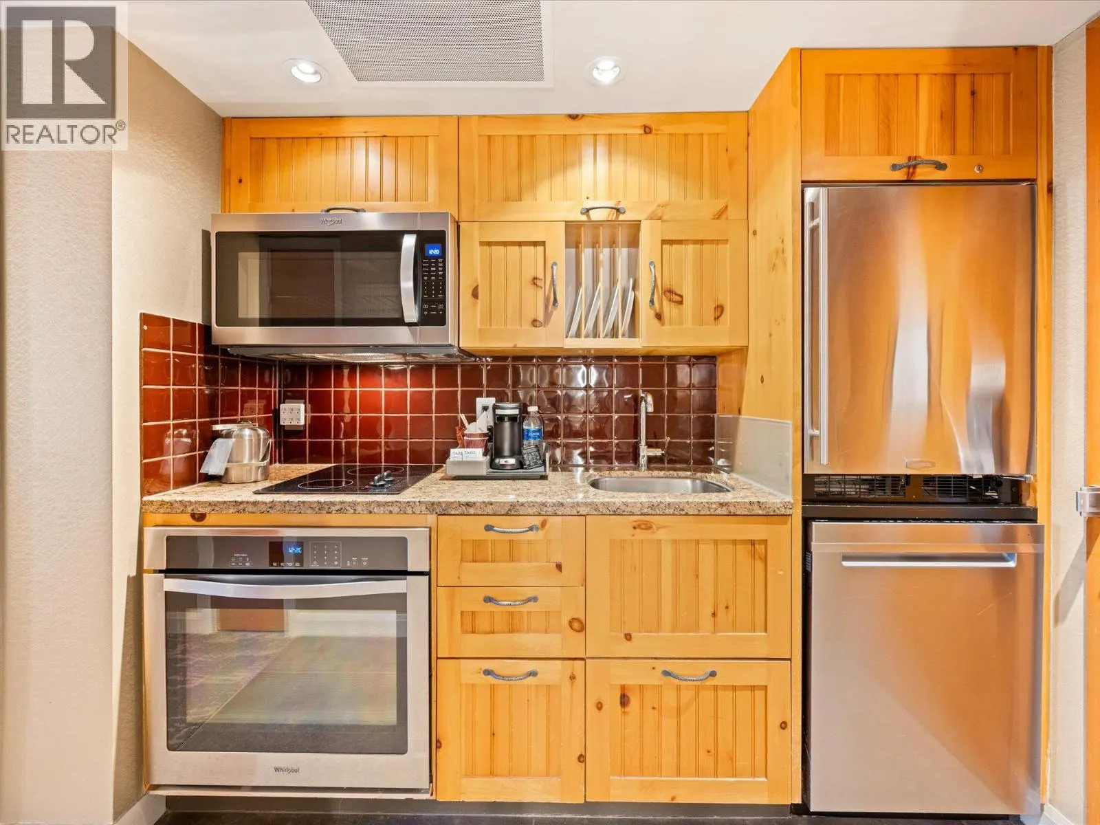 685 4090 WHISTLER WAY