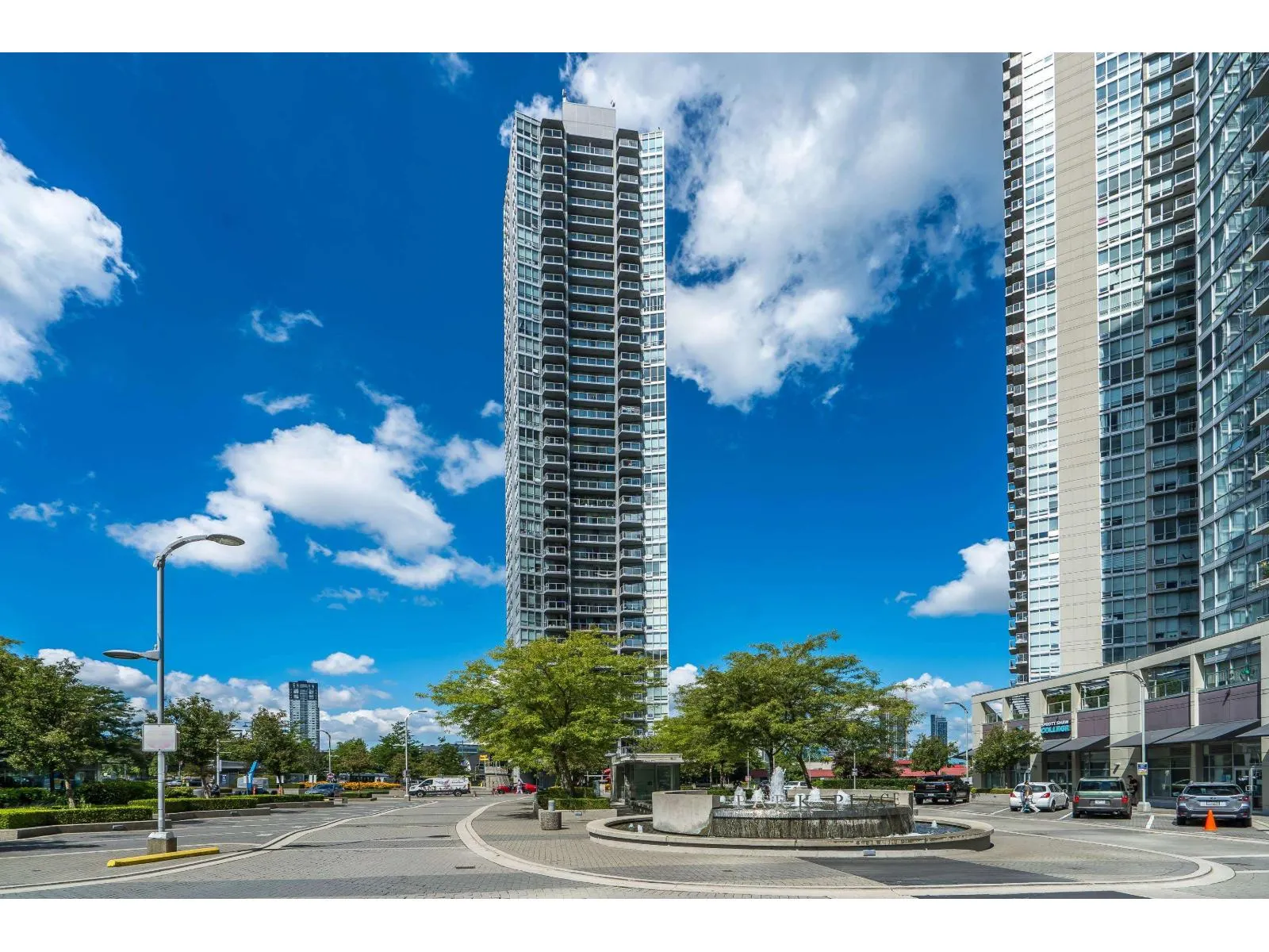 1102 13618 100 AVENUE