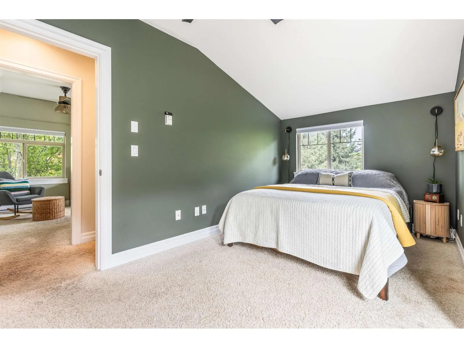 5909 COWICHAN STREET|Garrison Crossing