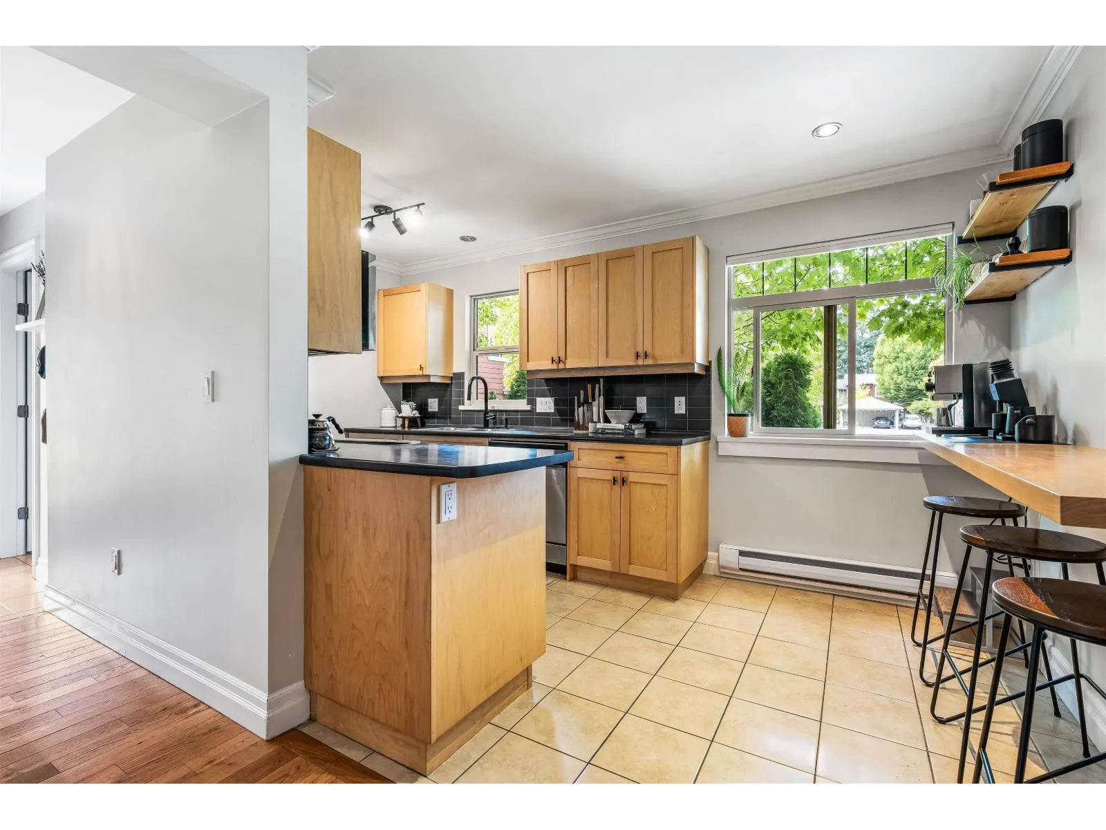 5909 COWICHAN STREET|Garrison Crossing