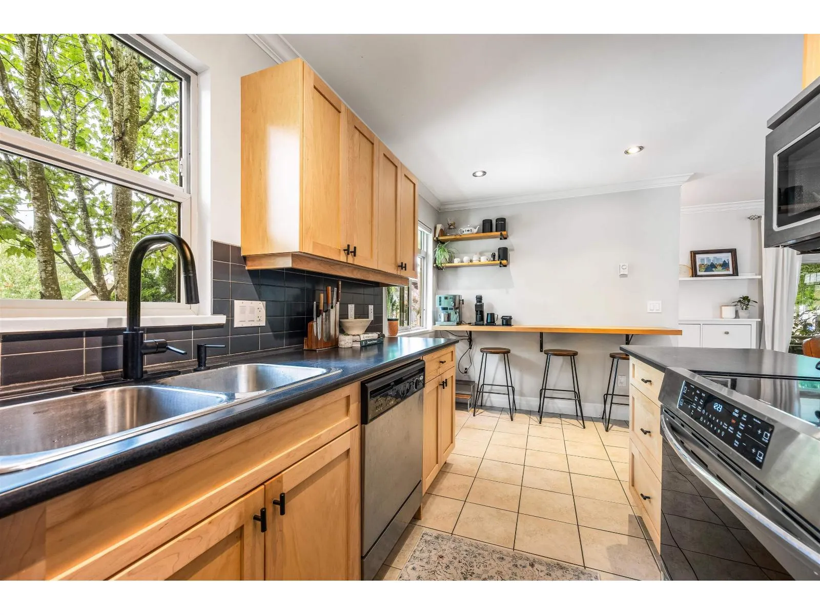 5909 COWICHAN STREET|Garrison Crossing
