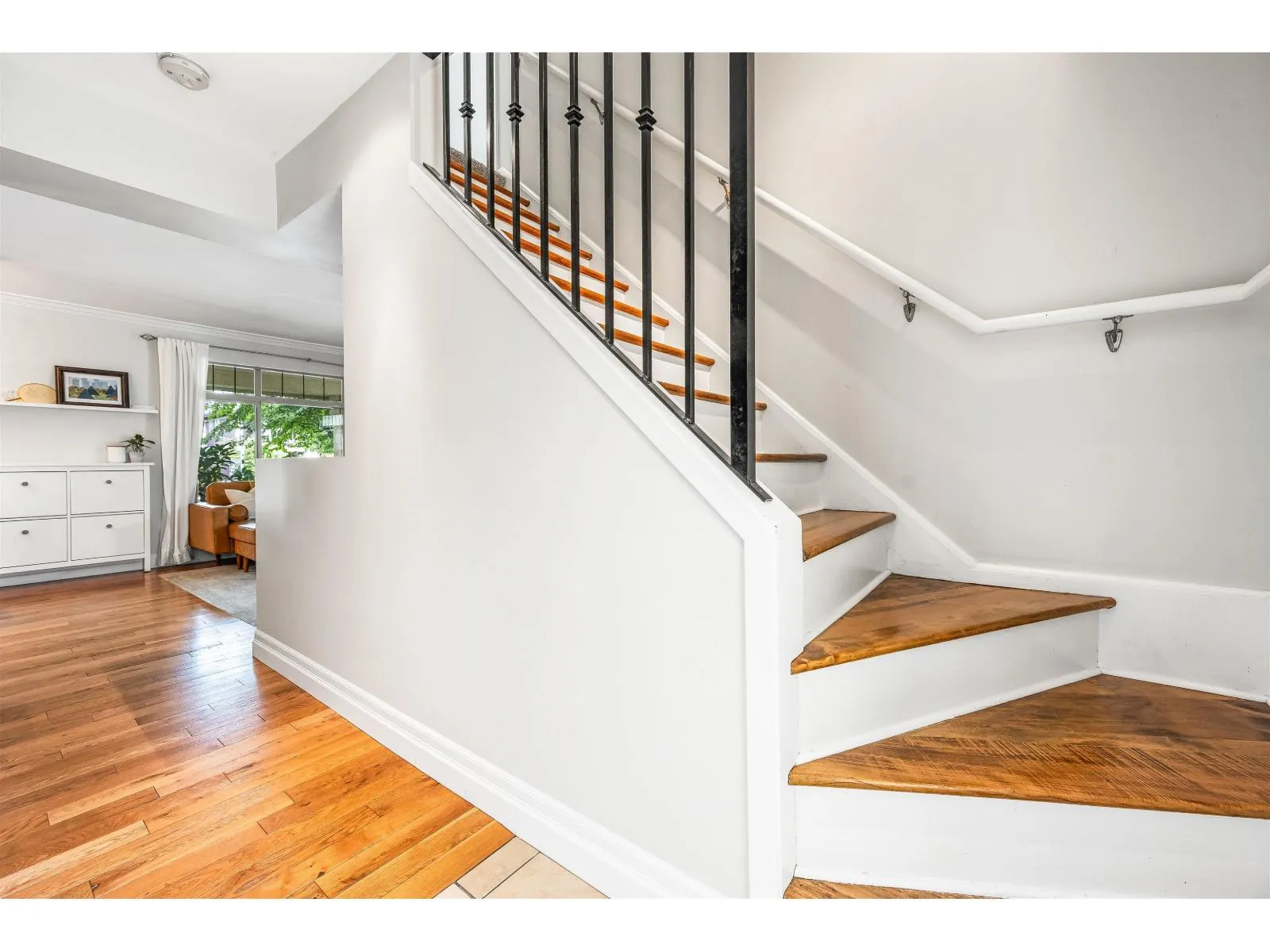 5909 COWICHAN STREET|Garrison Crossing