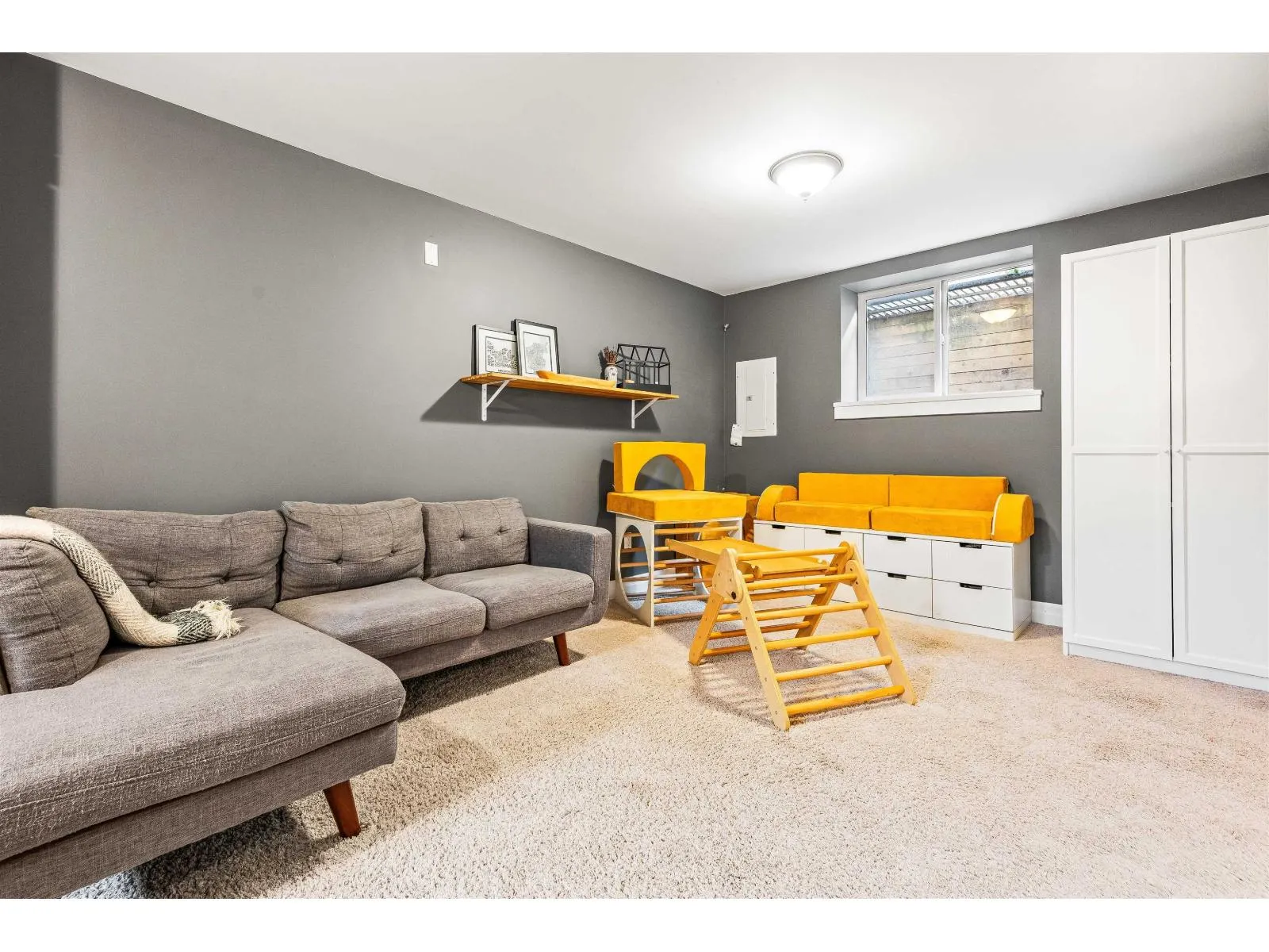 5909 COWICHAN STREET|Garrison Crossing