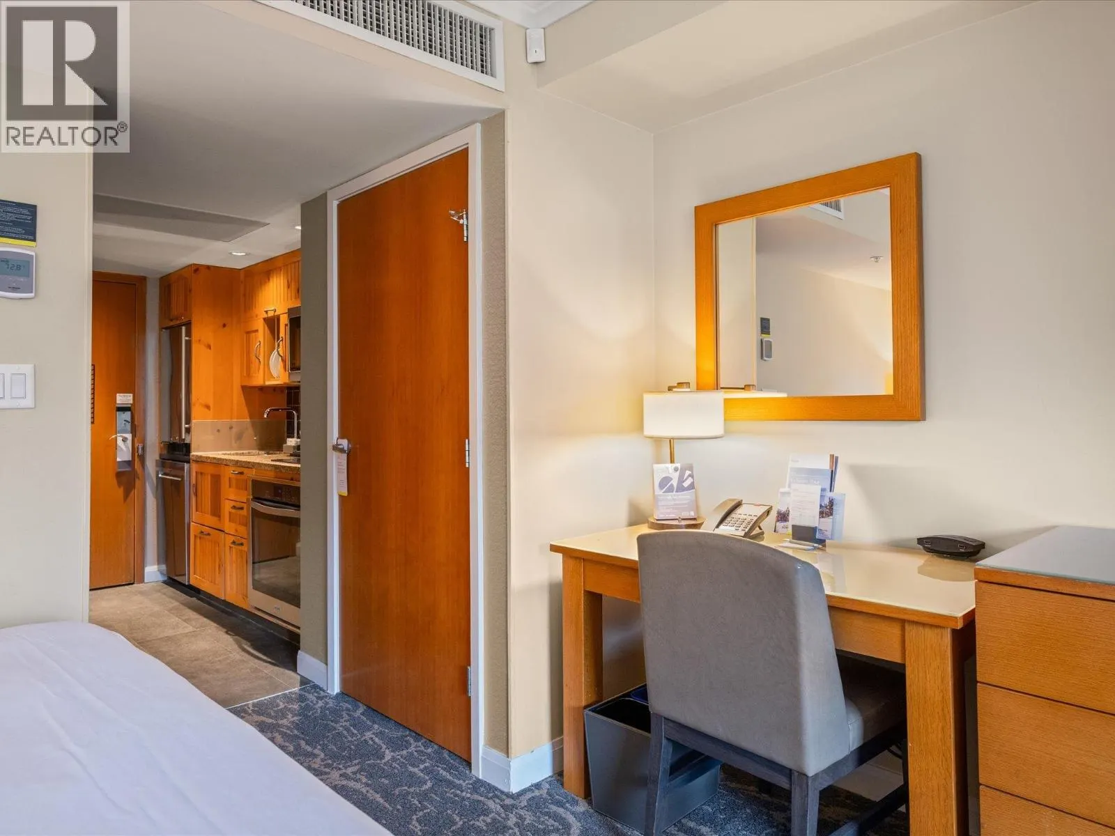 660 4090 WHISTLER WAY