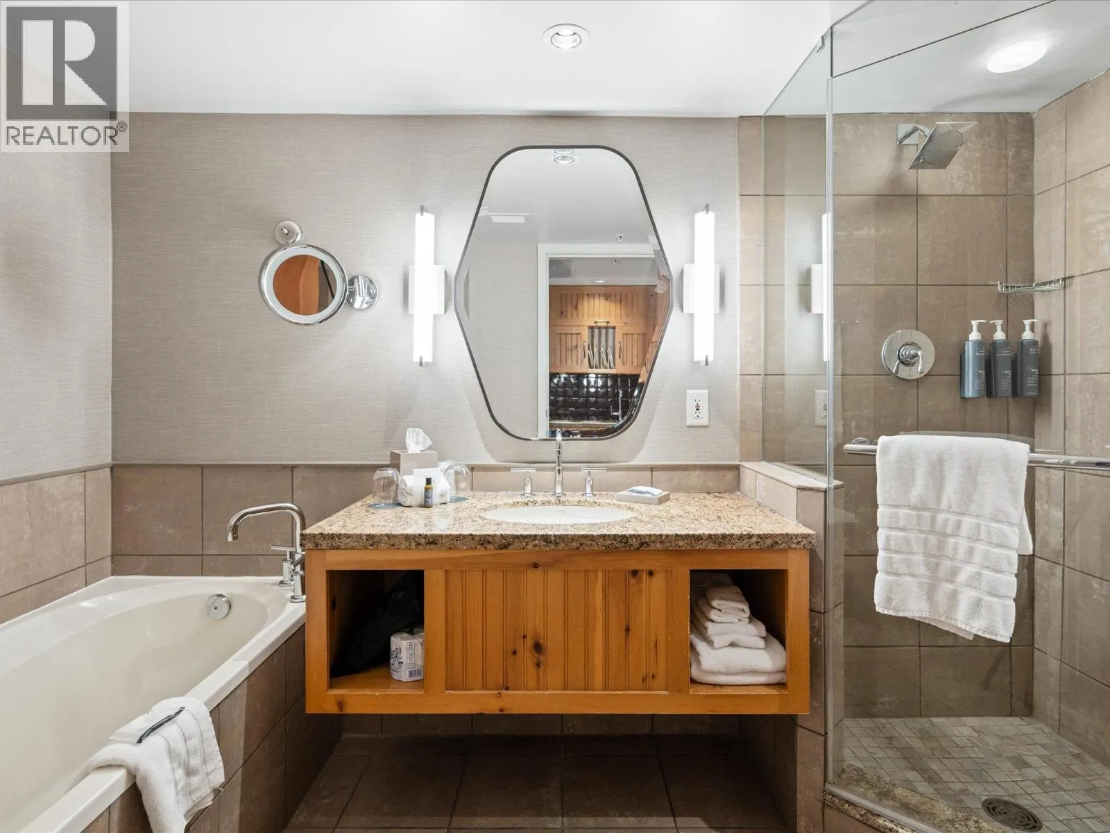 660 4090 WHISTLER WAY