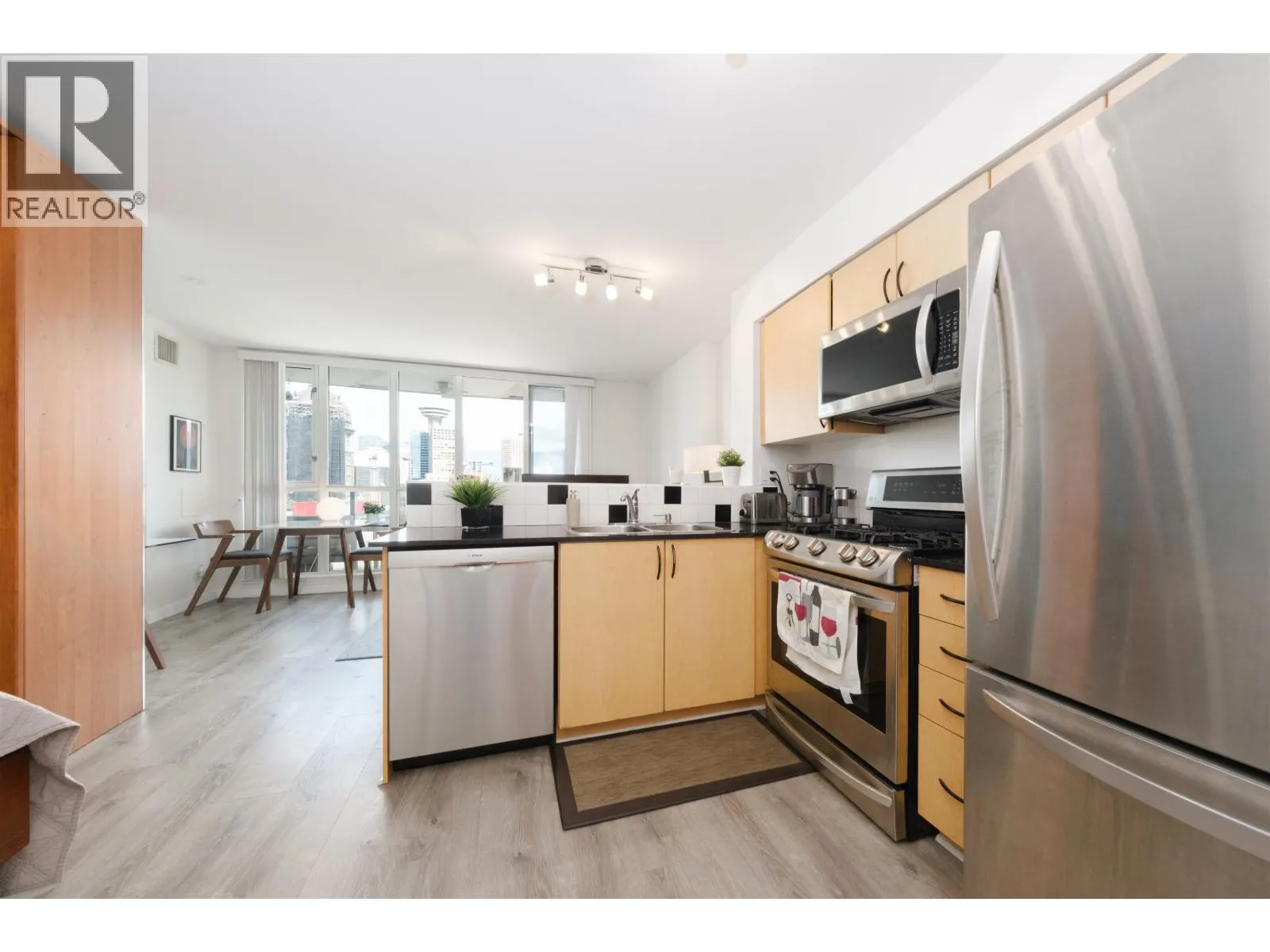 1703 63 KEEFER PLACE