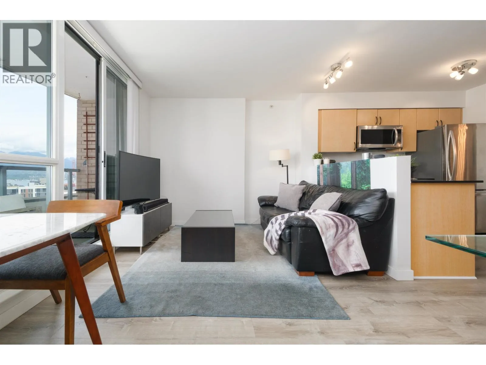 1703 63 KEEFER PLACE