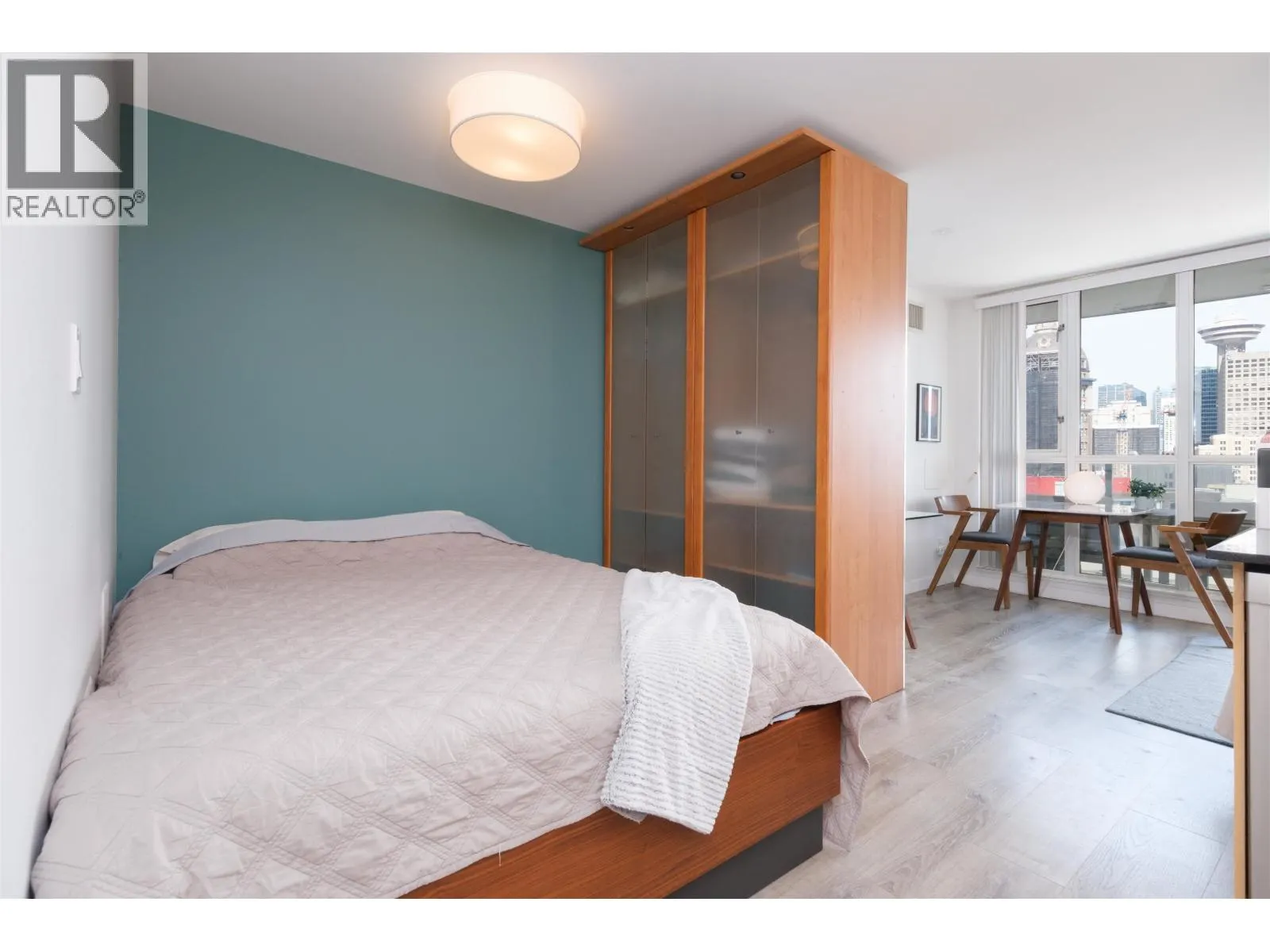 1703 63 KEEFER PLACE