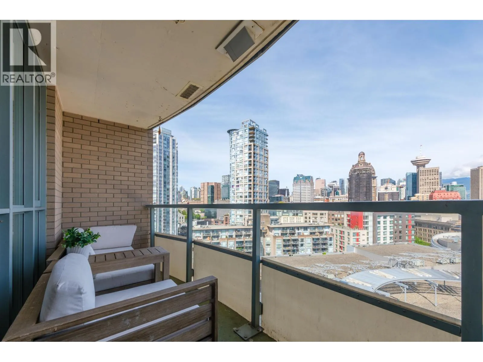 1703 63 KEEFER PLACE