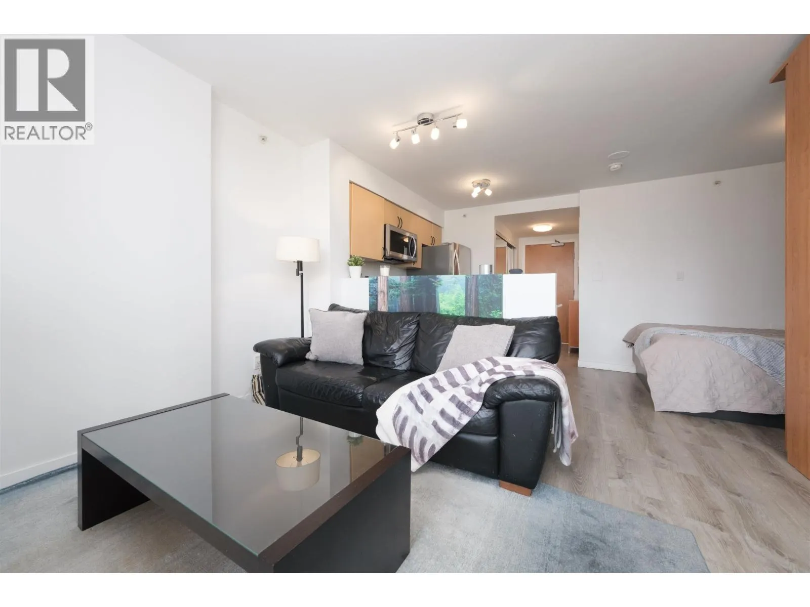 1703 63 KEEFER PLACE