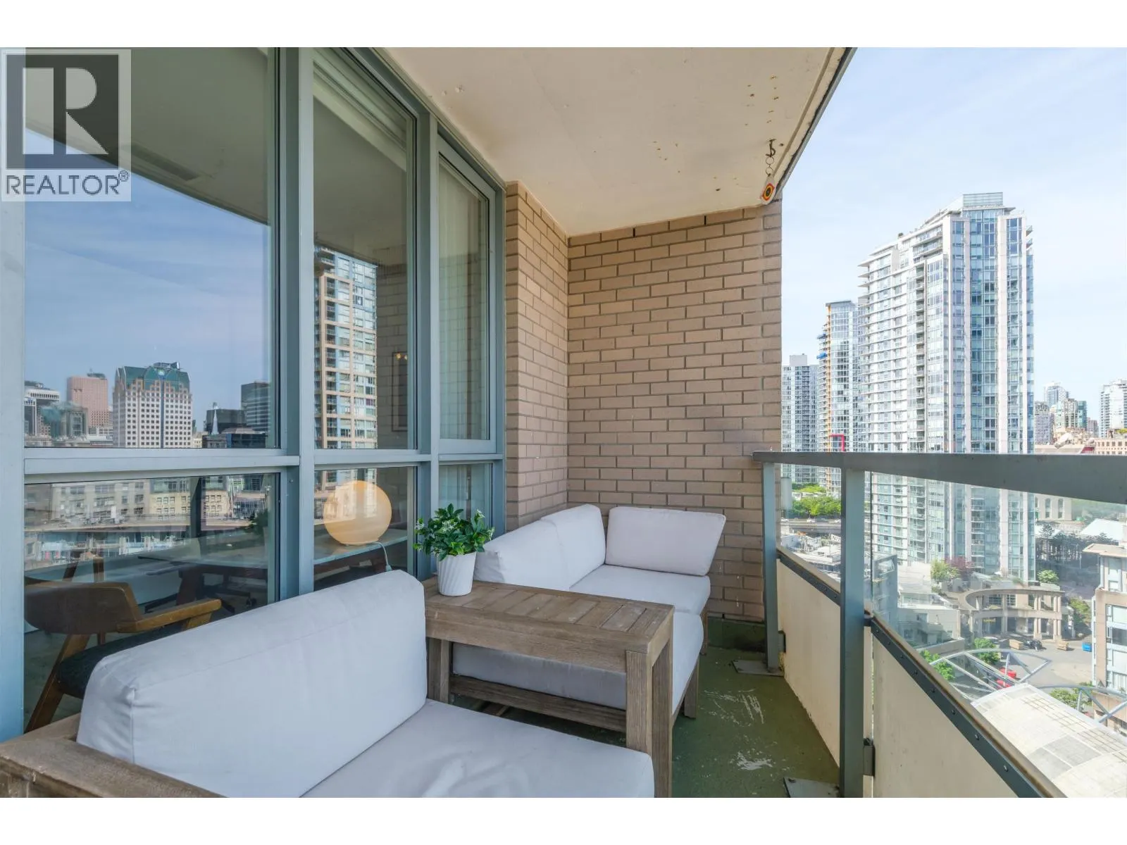 1703 63 KEEFER PLACE