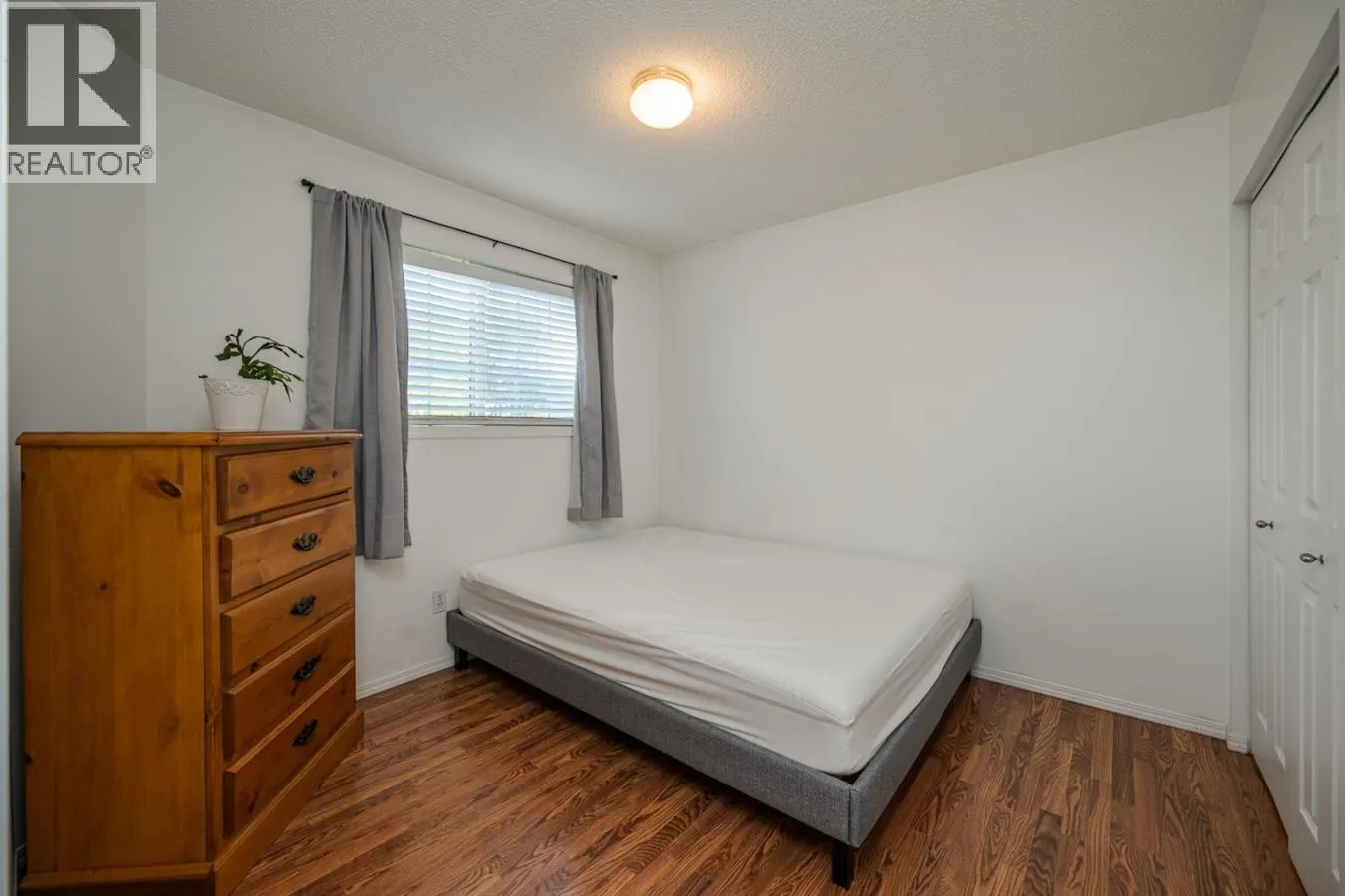 102 3233 MCGILL CRESCENT