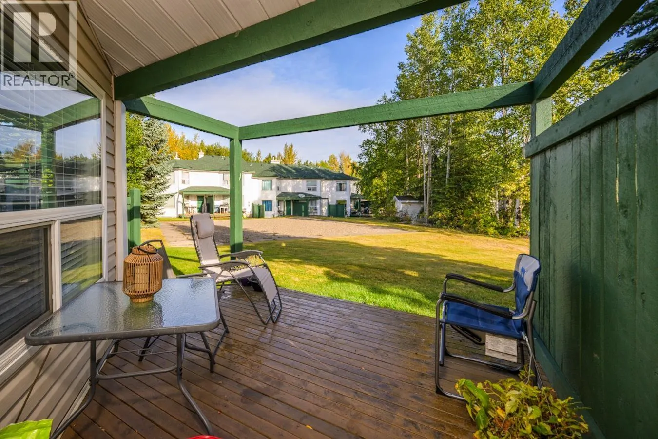 102 3233 MCGILL CRESCENT
