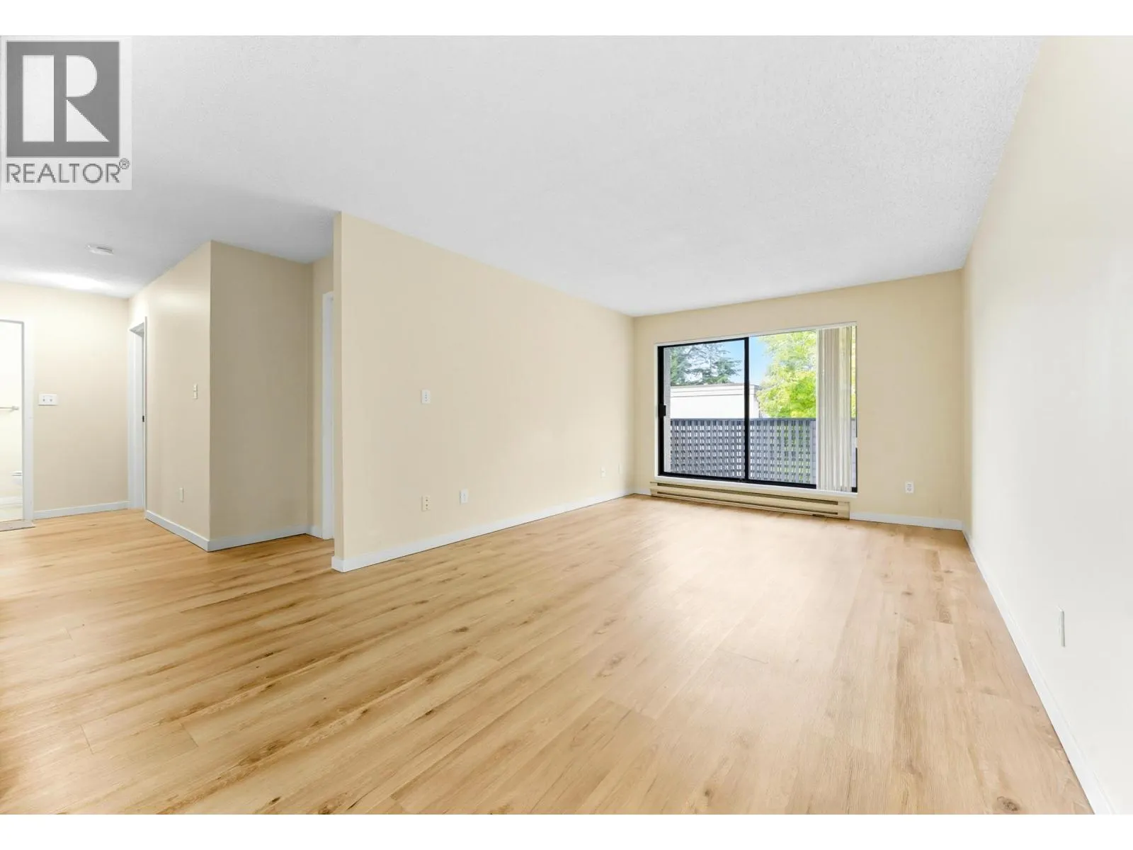 313 8700 ACKROYD ROAD
