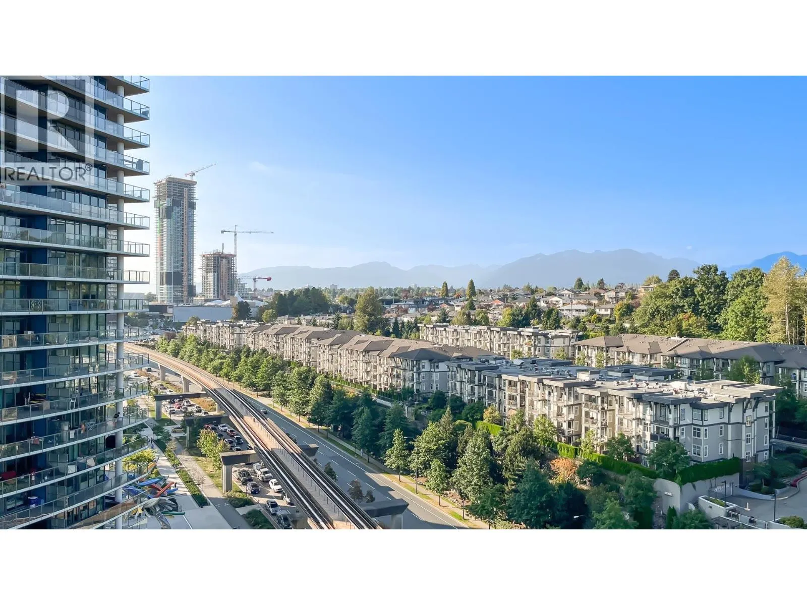 1106 4890 LOUGHEED HIGHWAY