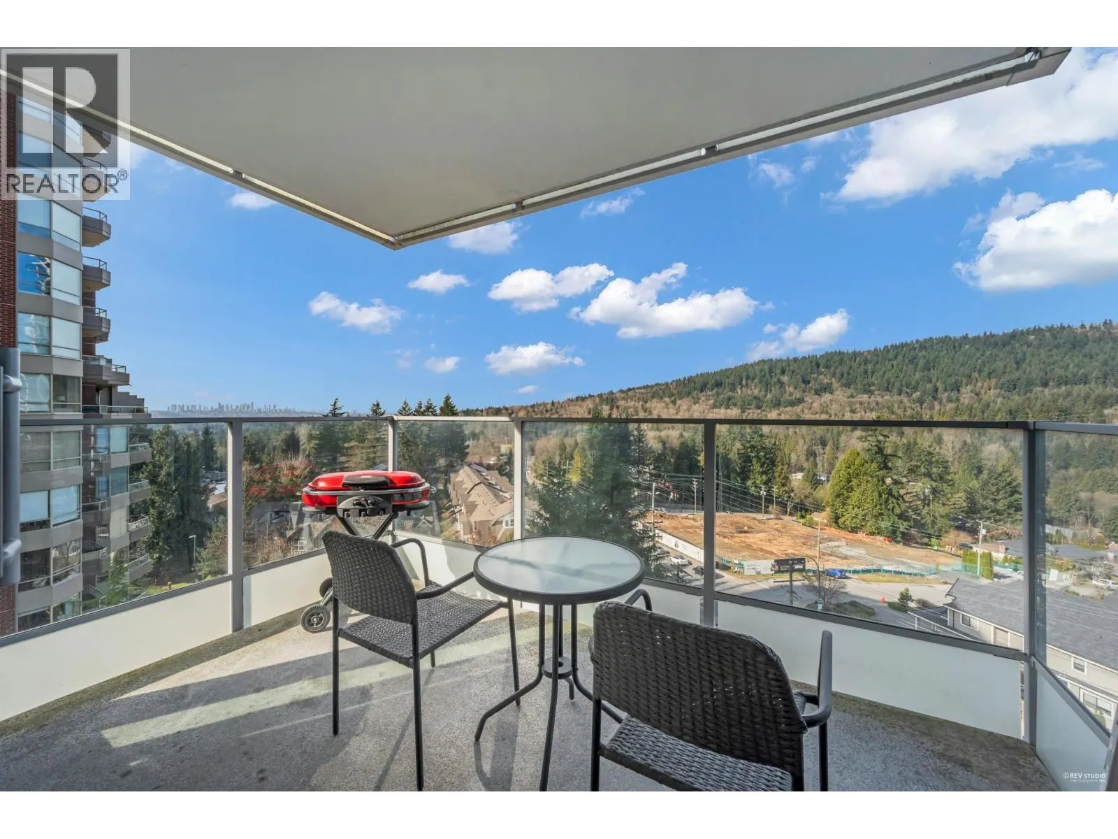 1002 520 COMO LAKE AVENUE