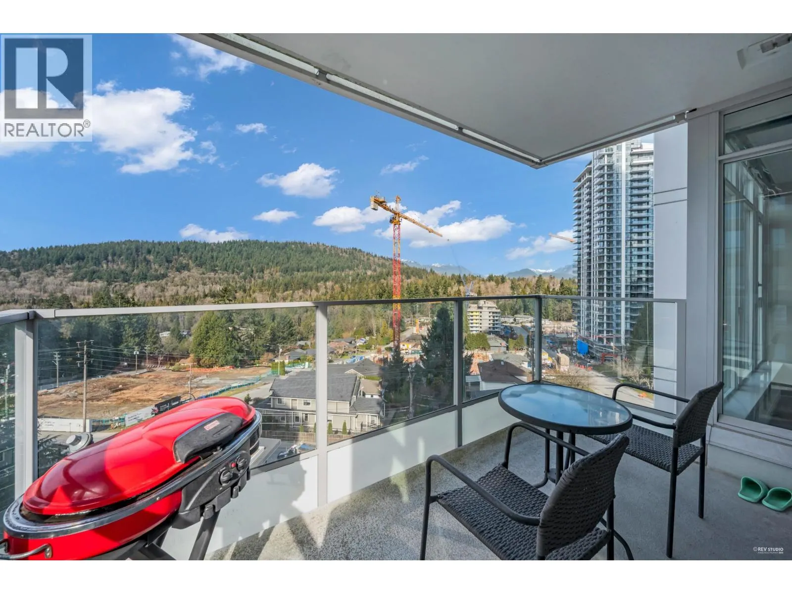 1002 520 COMO LAKE AVENUE