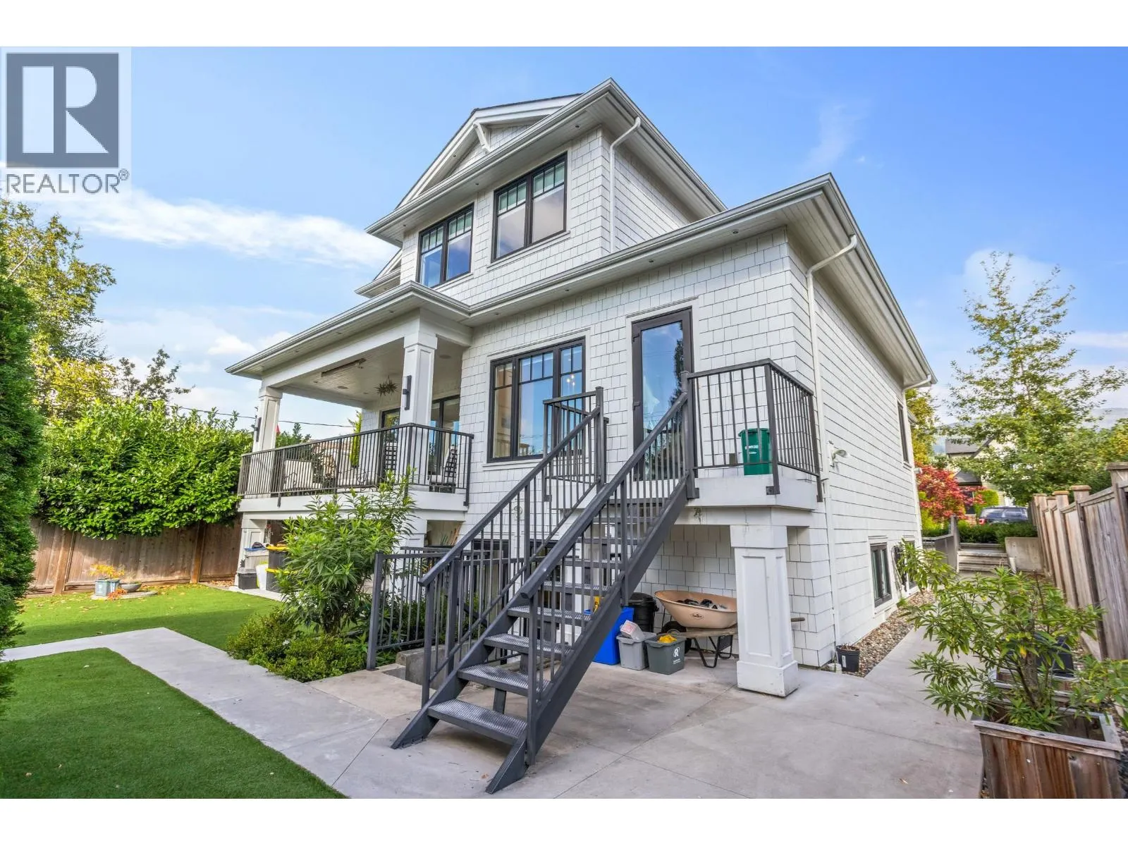 345 E 20TH STREET