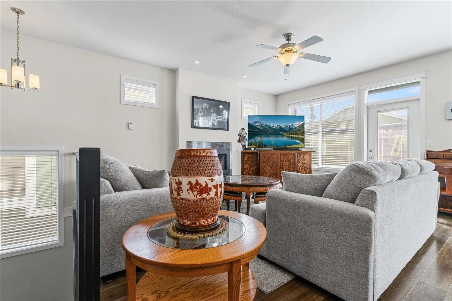2 46392 YALE ROAD|Chilliwack Proper East