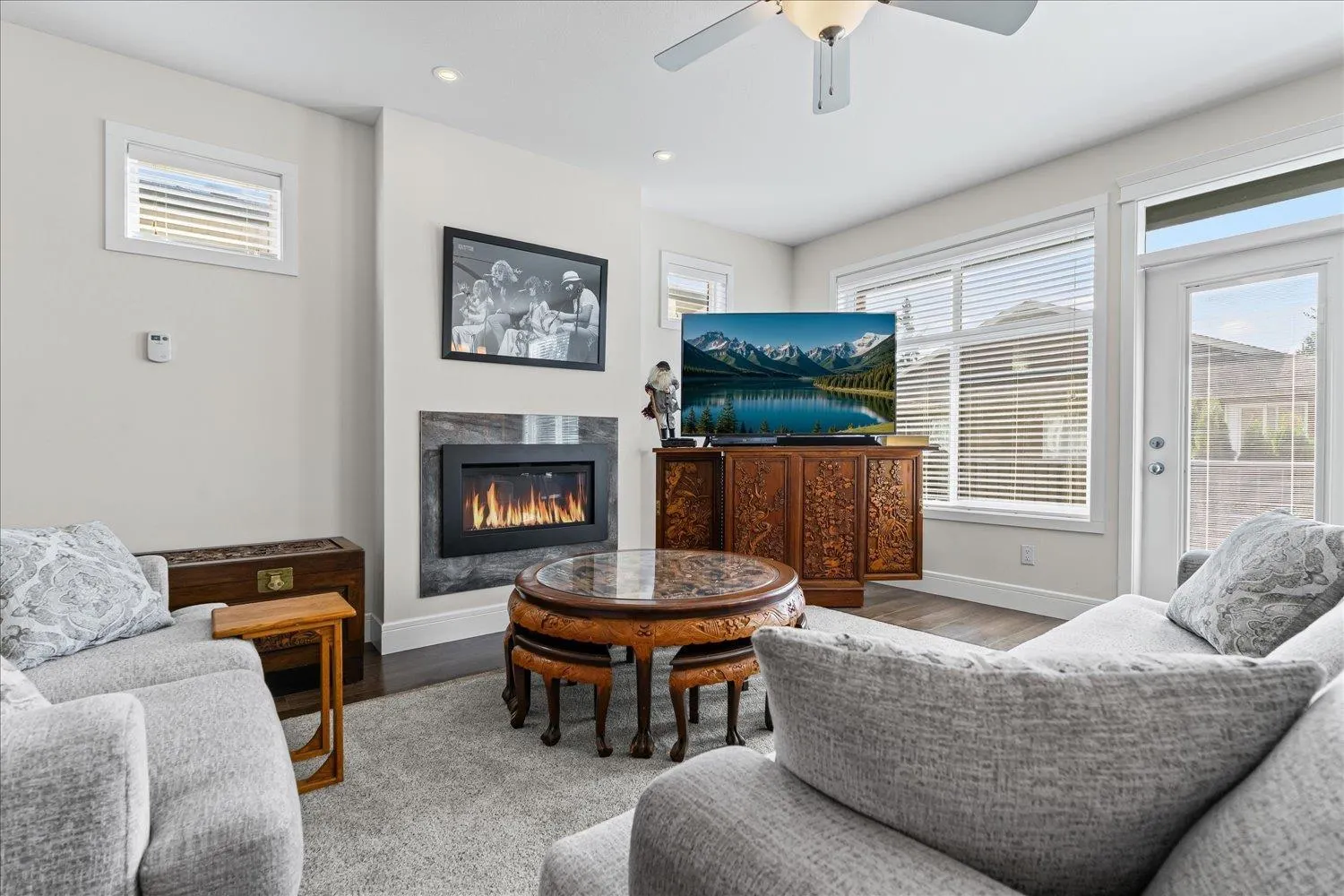 2 46392 YALE ROAD|Chilliwack Proper East