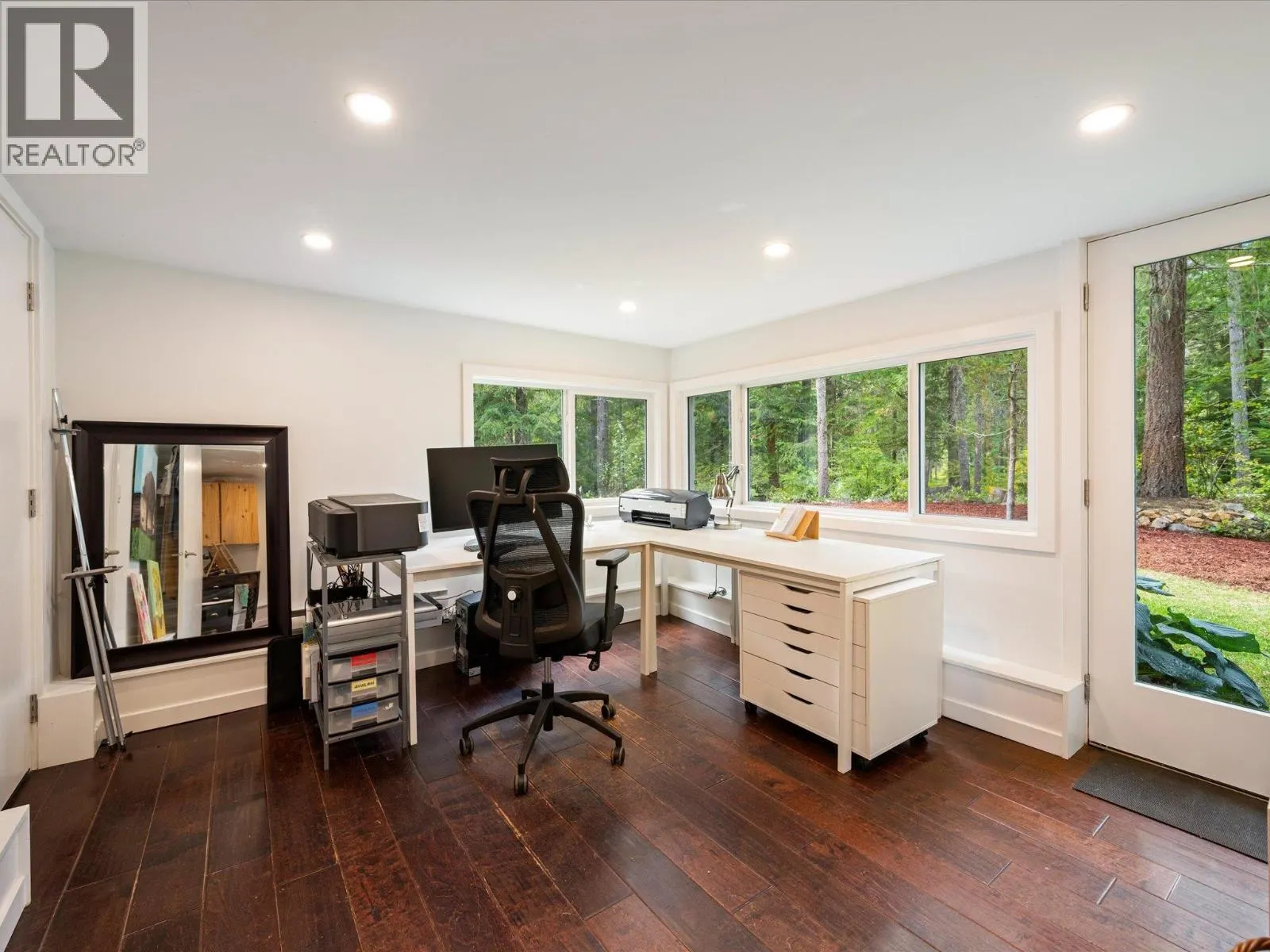 16 GARIBALDI DRIVE