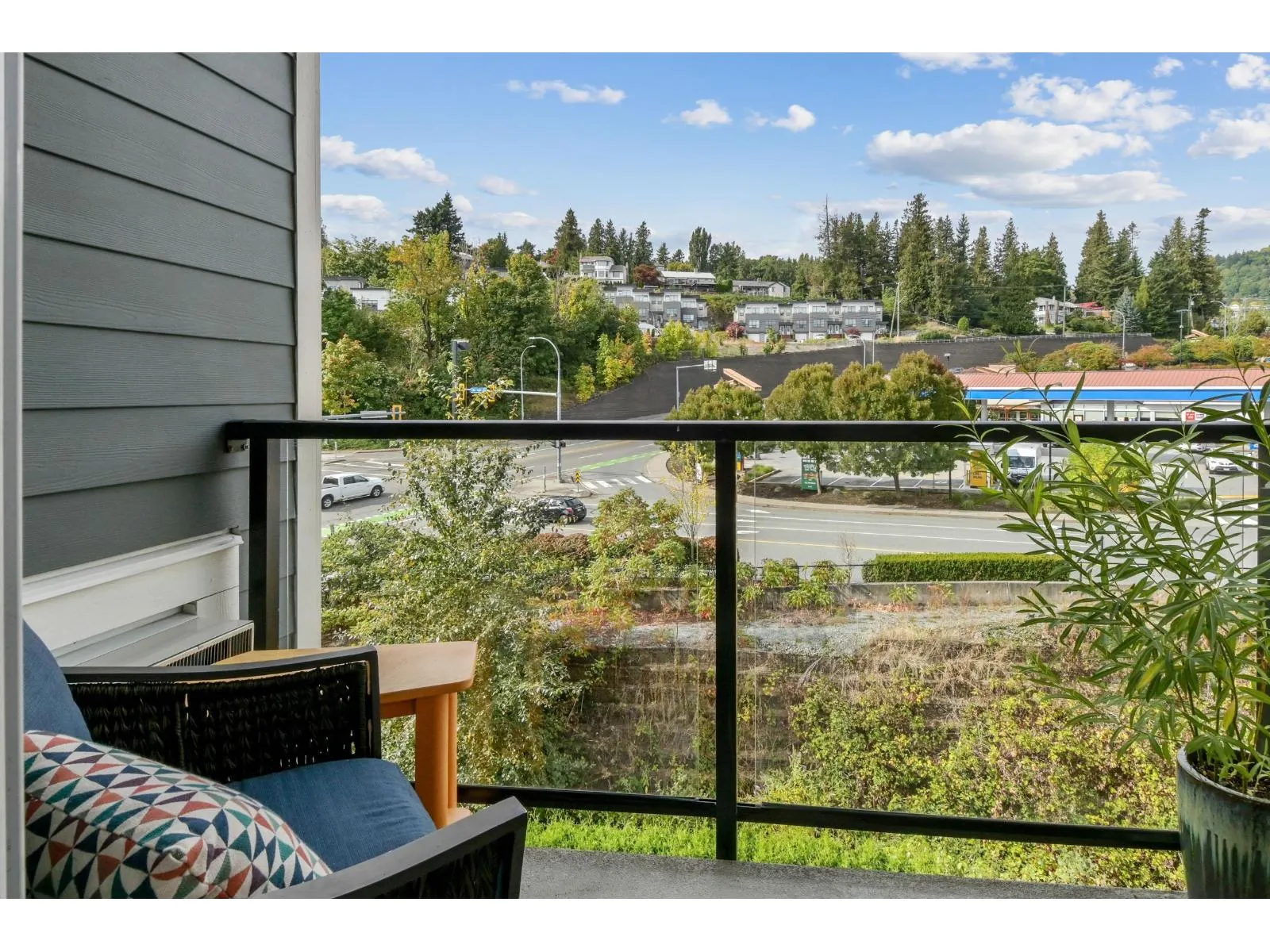 410 2242 WHATCOM ROAD
