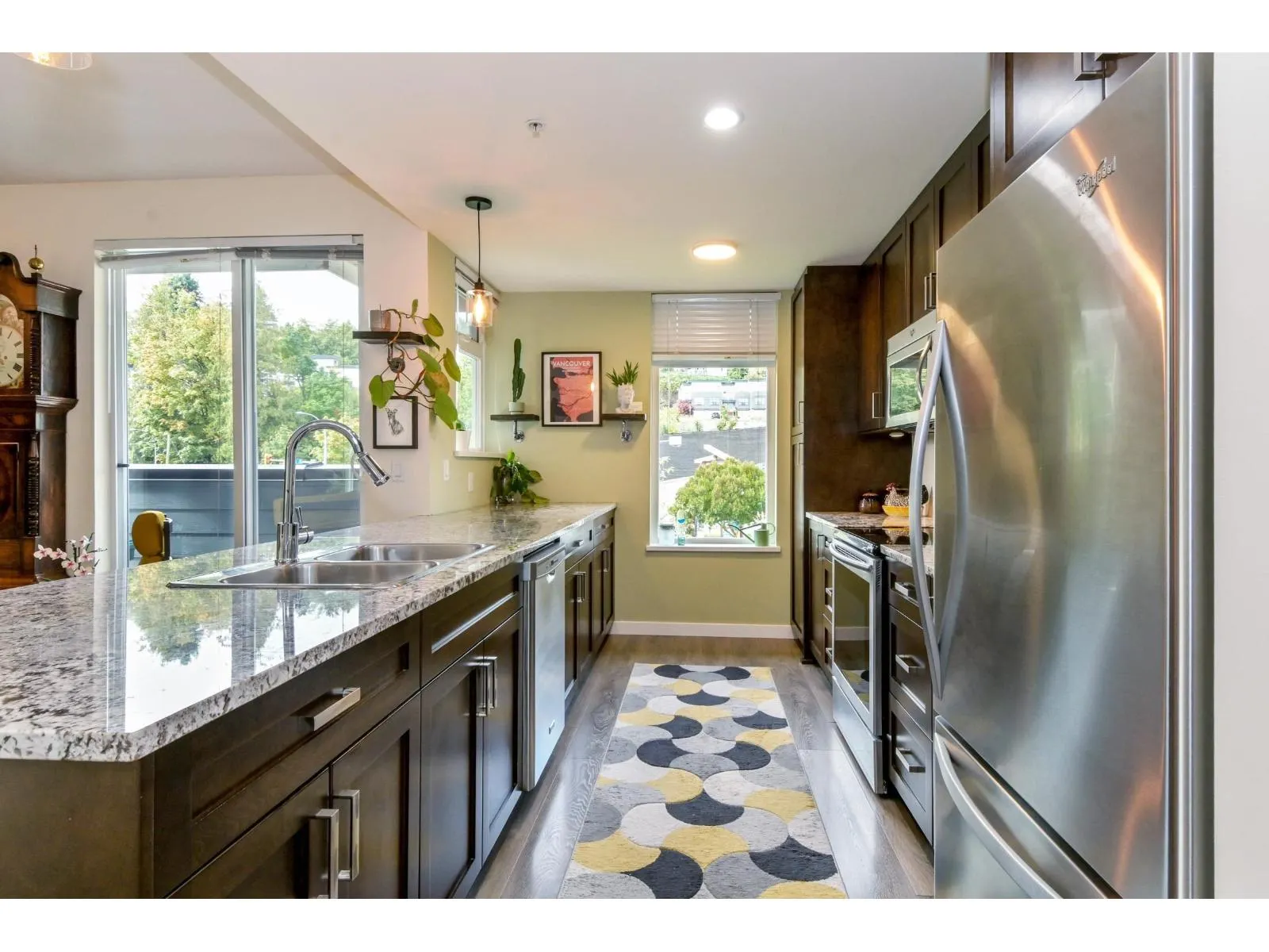 410 2242 WHATCOM ROAD
