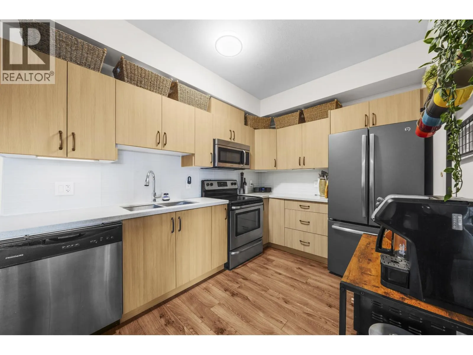 404 12070 227TH STREET
