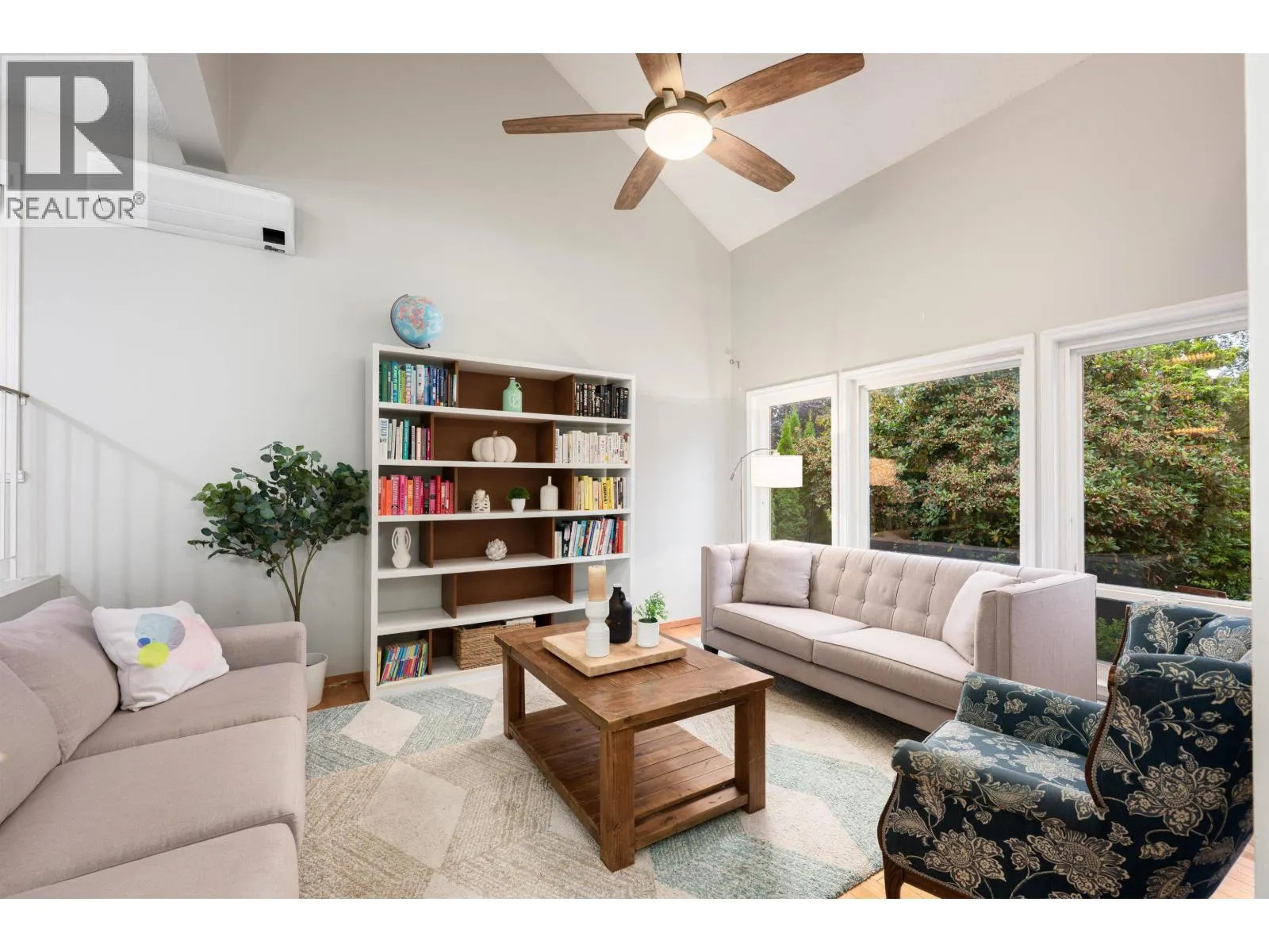 1005 ALPINE PLACE
