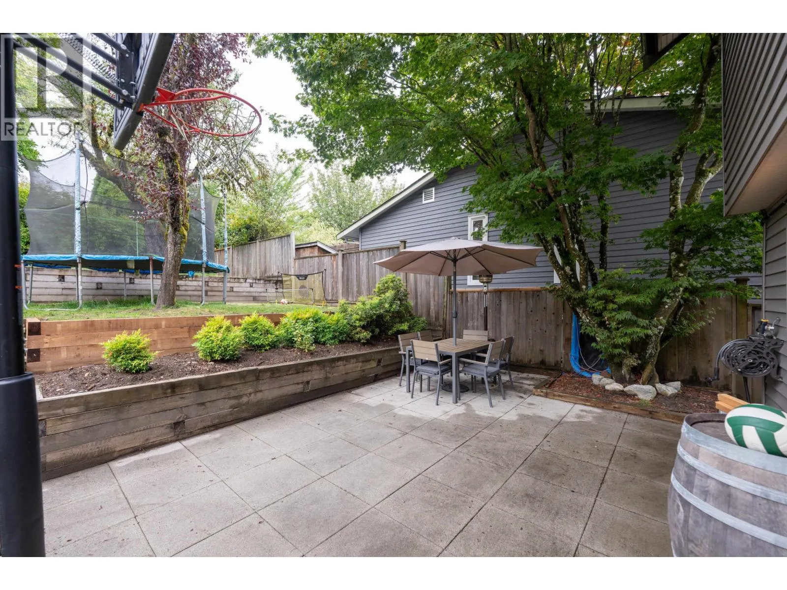 1005 ALPINE PLACE