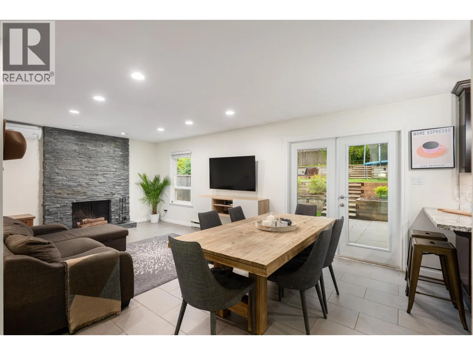 1005 ALPINE PLACE