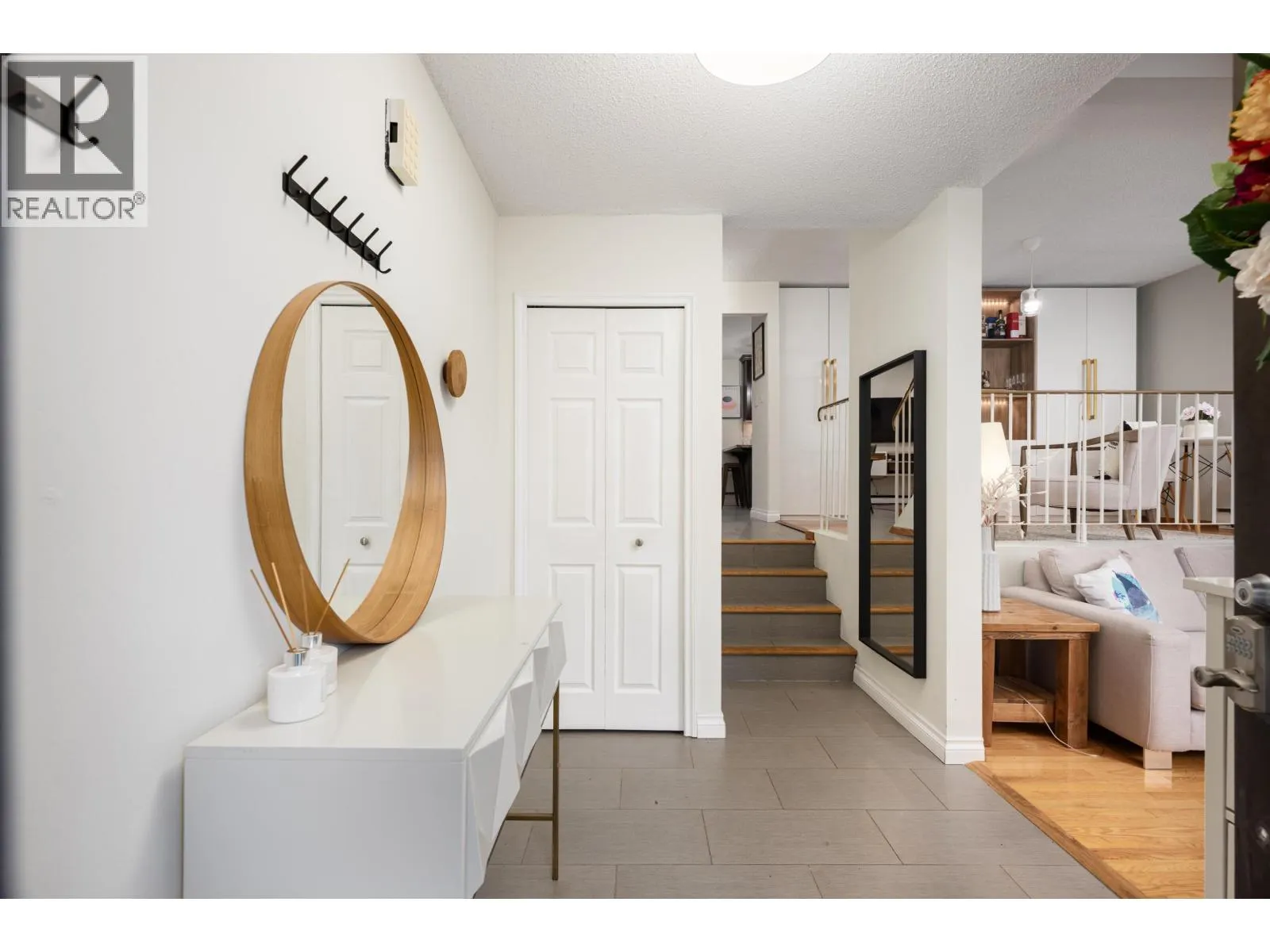 1005 ALPINE PLACE