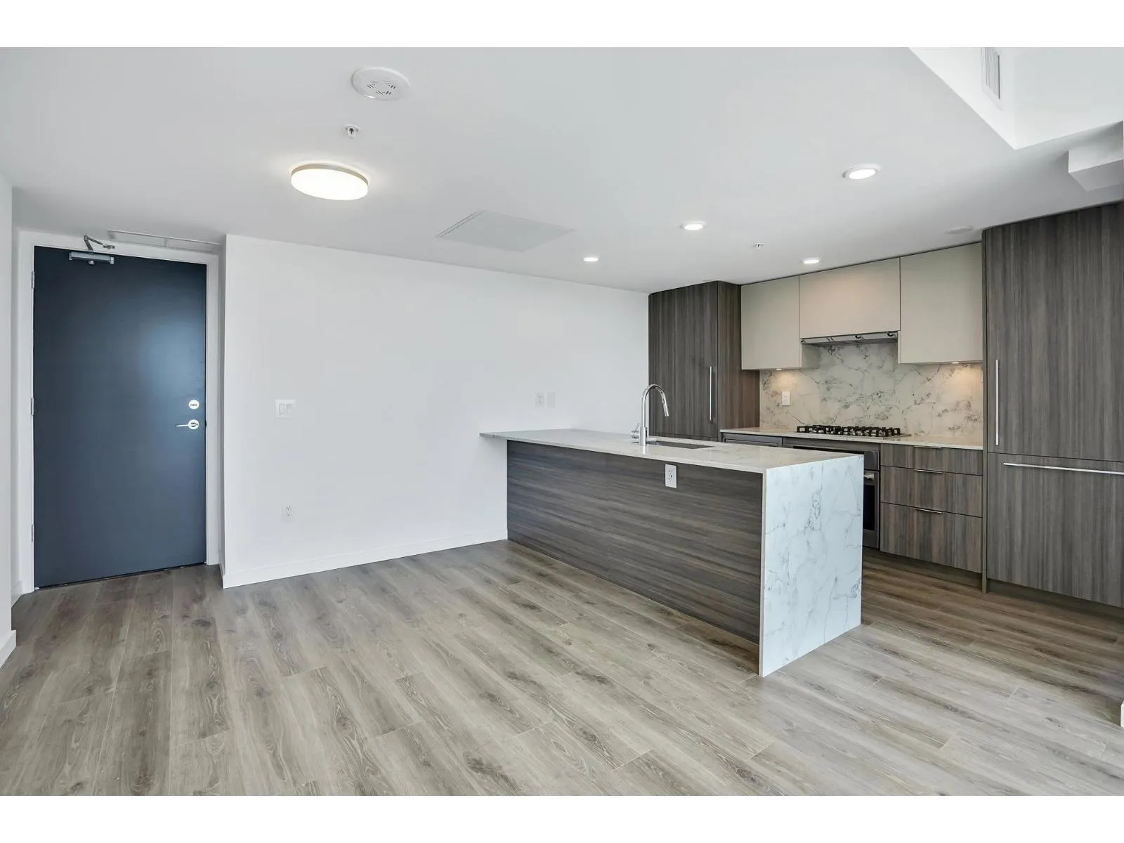 2602 10333 133 STREET