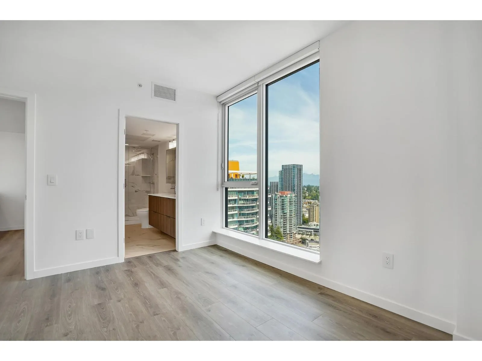 2602 10333 133 STREET