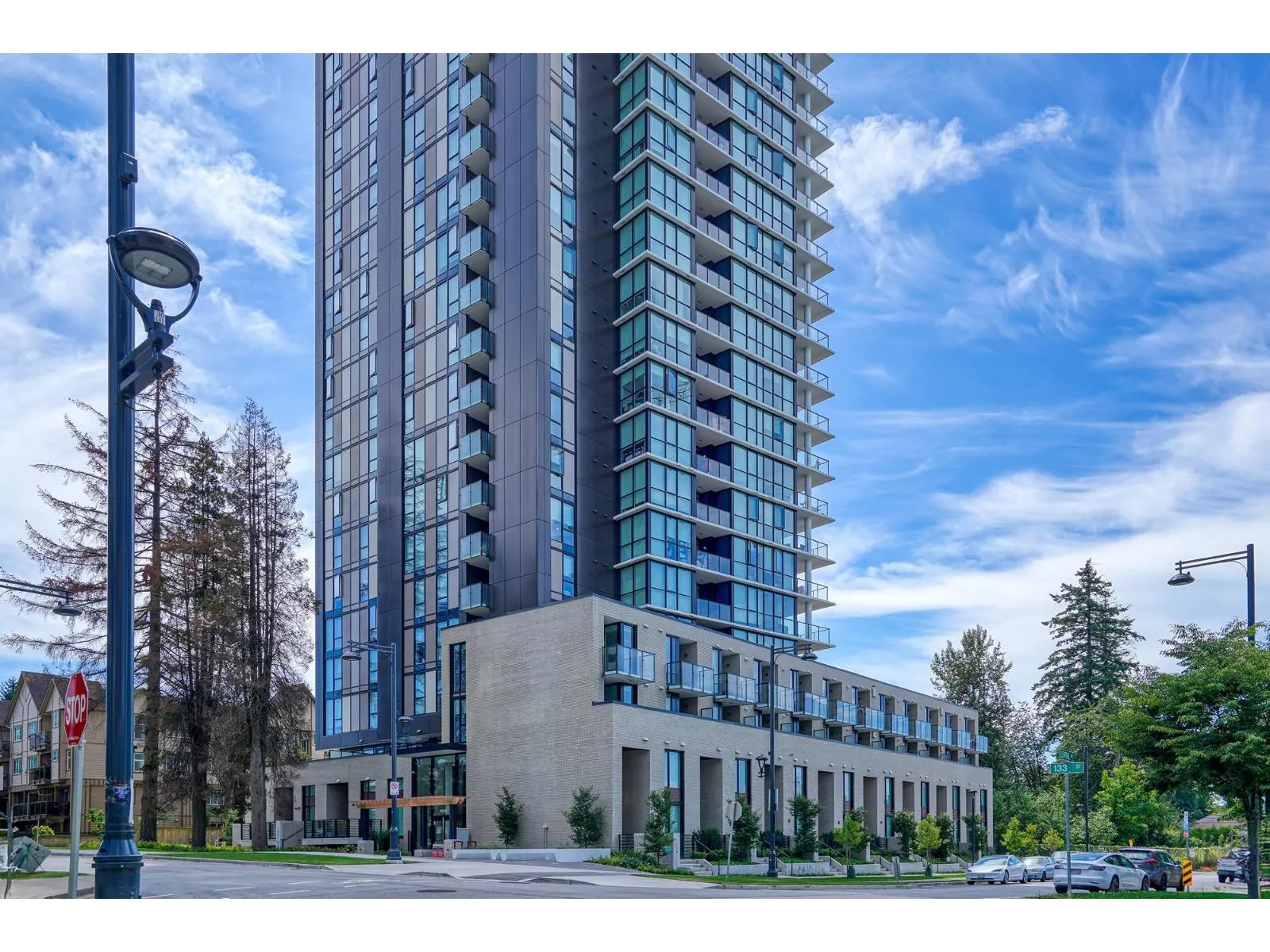2602 10333 133 STREET