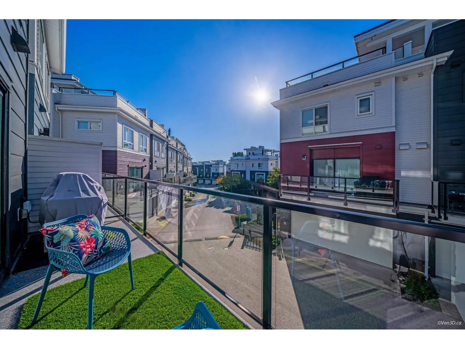 216 2277 OAK MEADOWS DRIVE