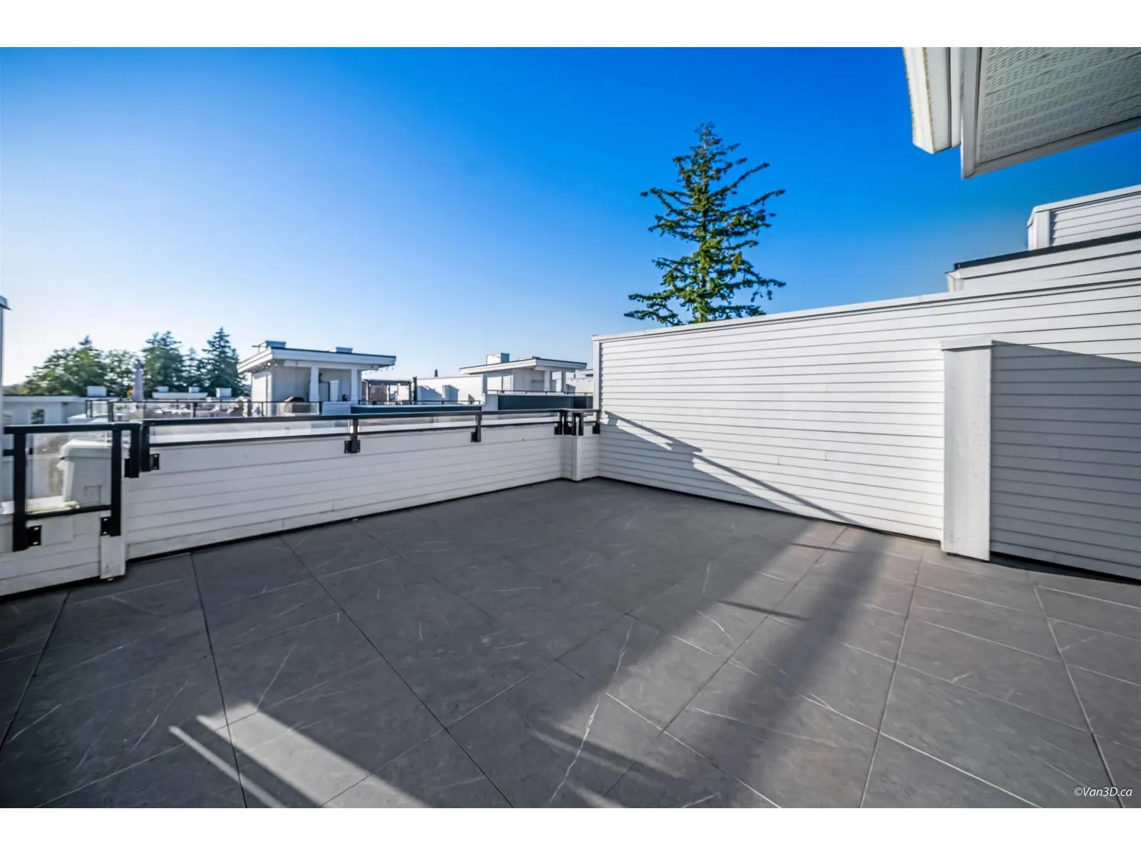 216 2277 OAK MEADOWS DRIVE