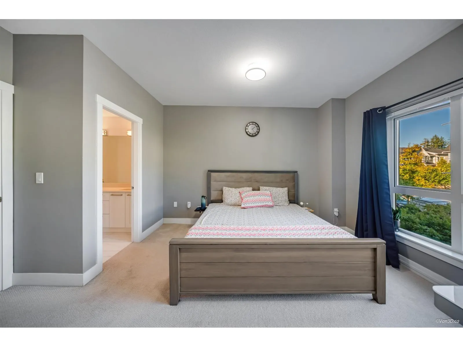 216 2277 OAK MEADOWS DRIVE