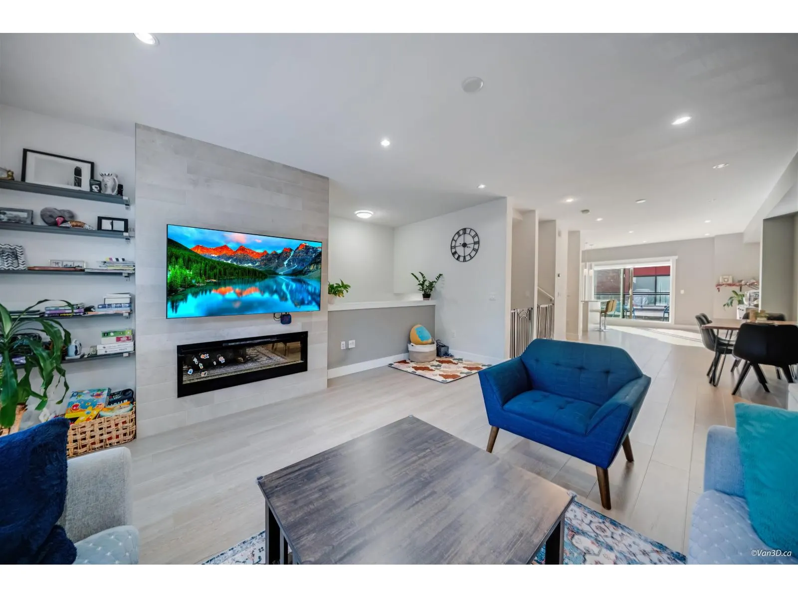 216 2277 OAK MEADOWS DRIVE