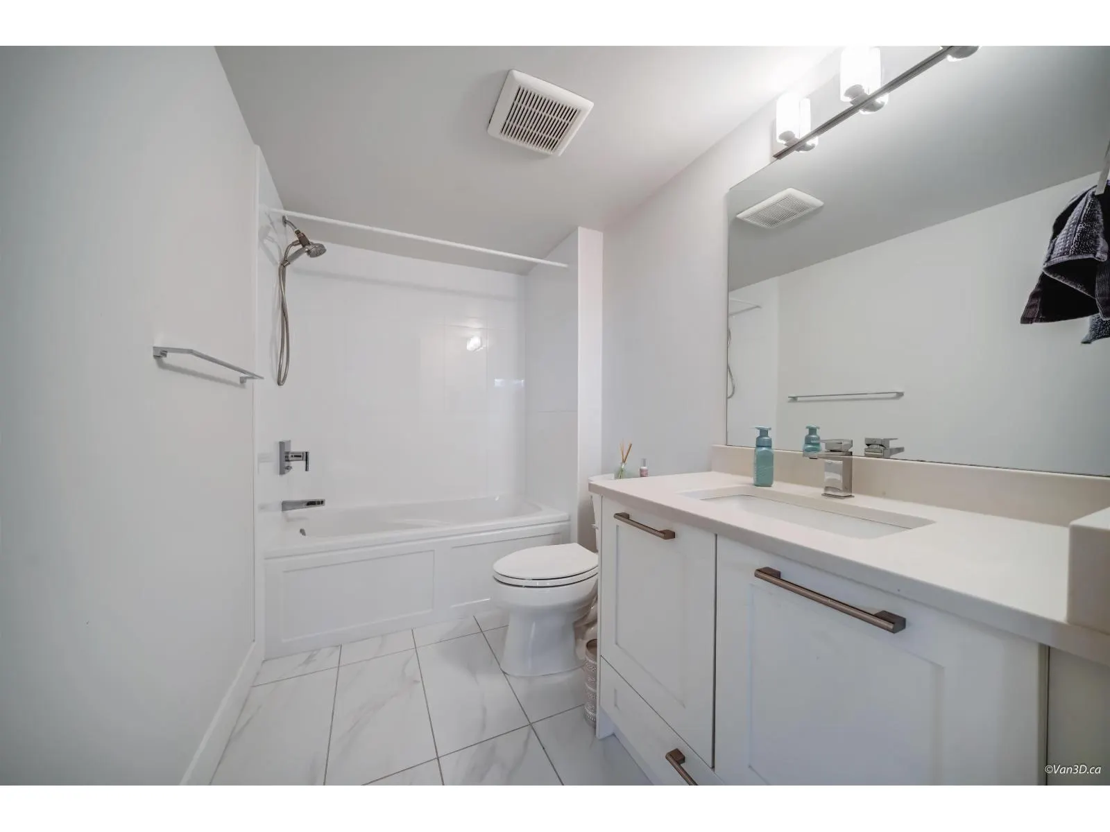 216 2277 OAK MEADOWS DRIVE