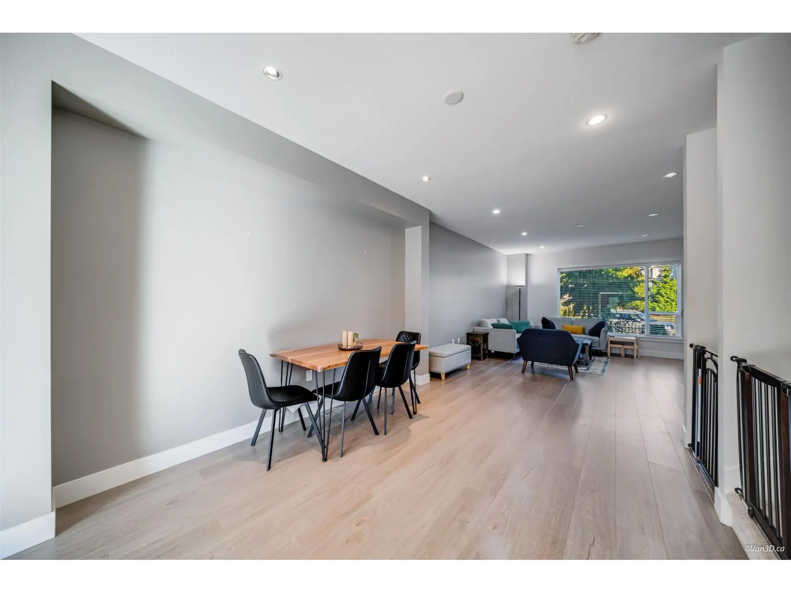 216 2277 OAK MEADOWS DRIVE