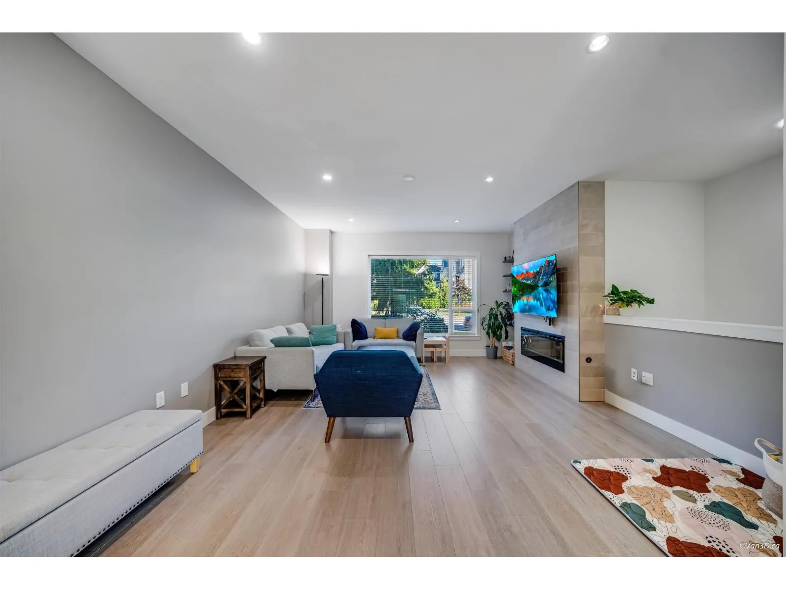 216 2277 OAK MEADOWS DRIVE
