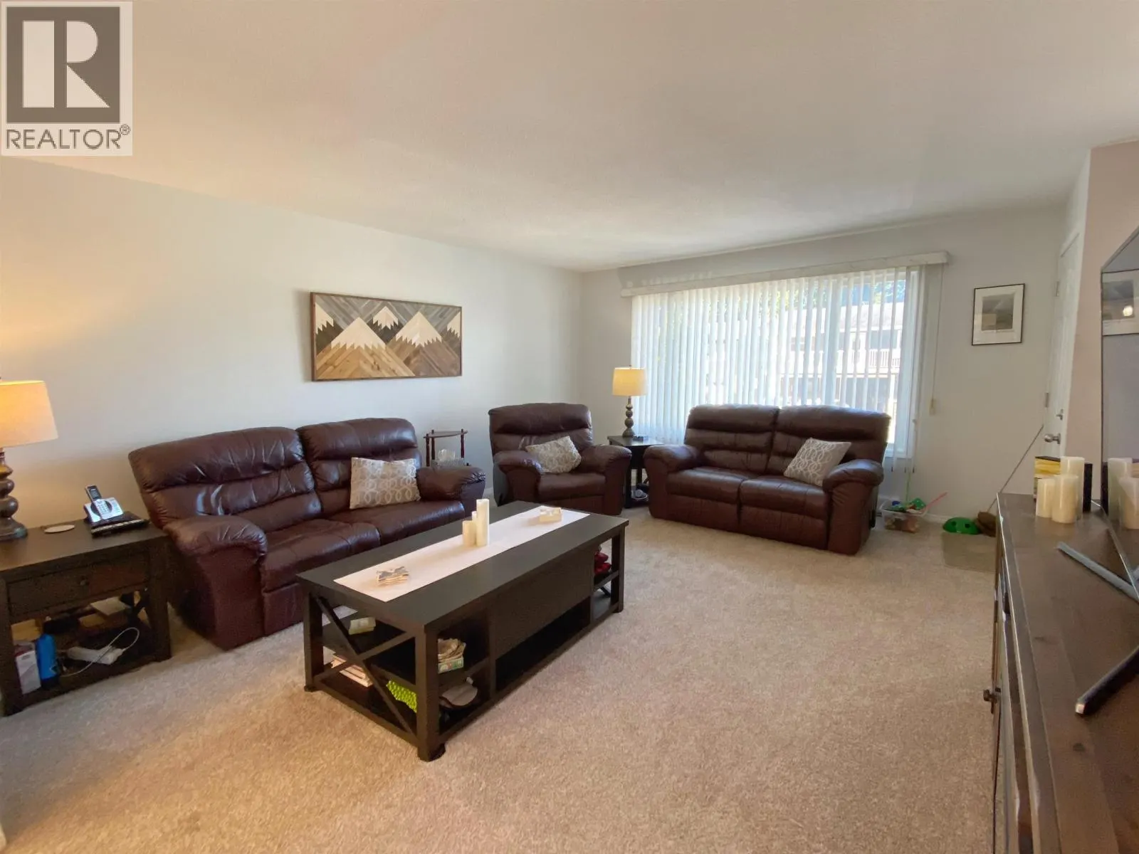 152 RAVEN CRESCENT