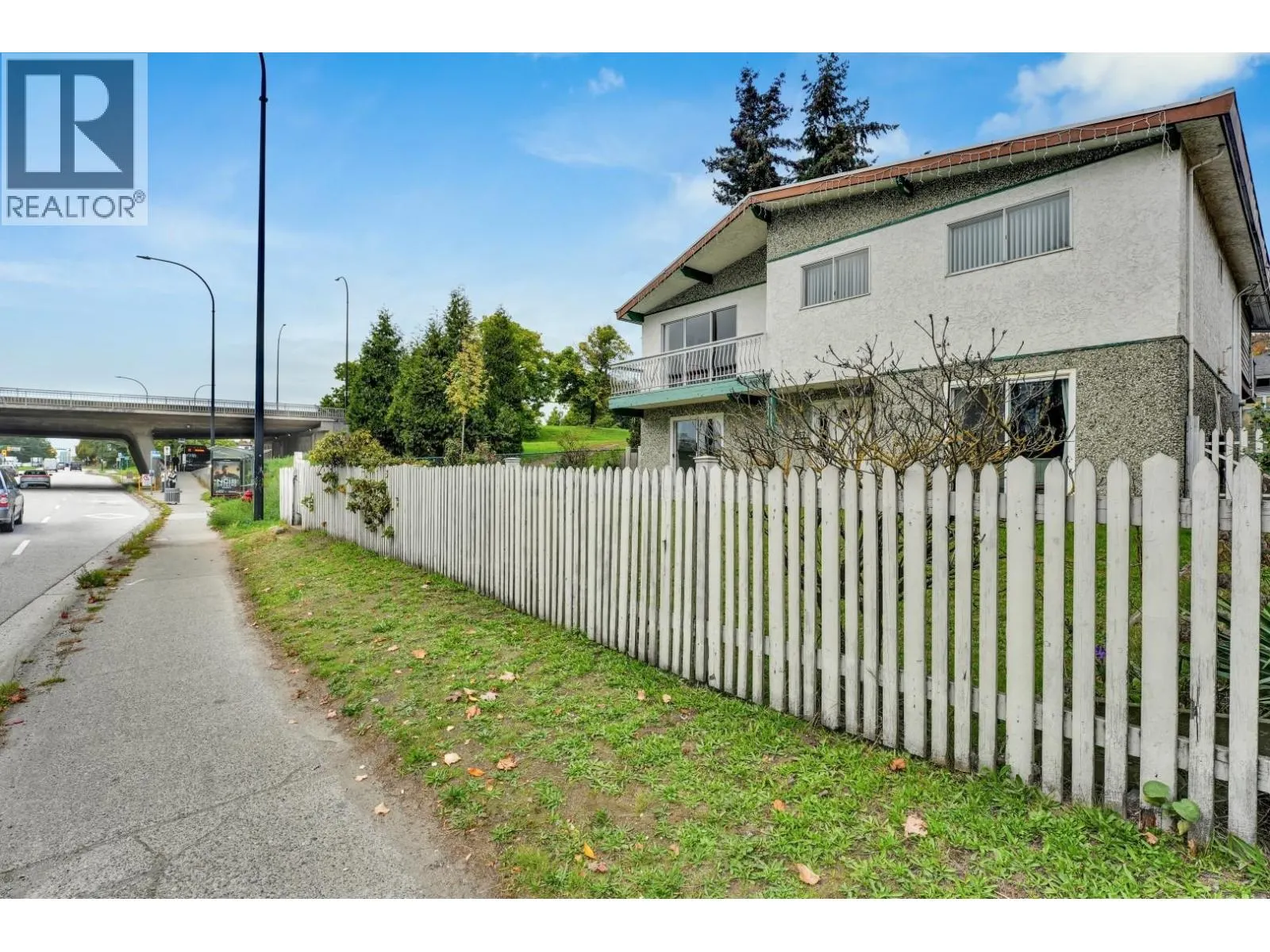 1457 SE MARINE DRIVE