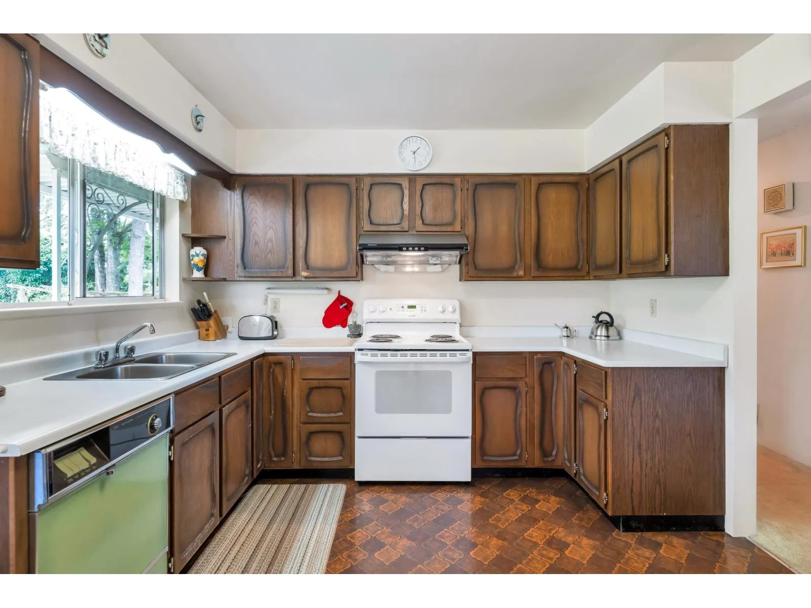 17011 94A AVENUE