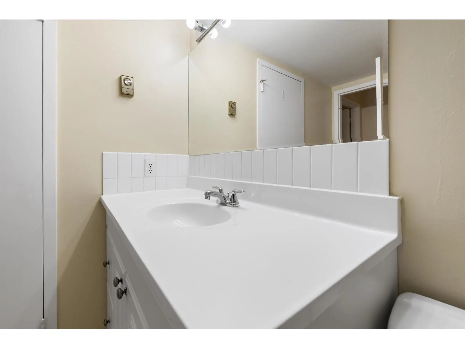 209 15268 100 AVENUE
