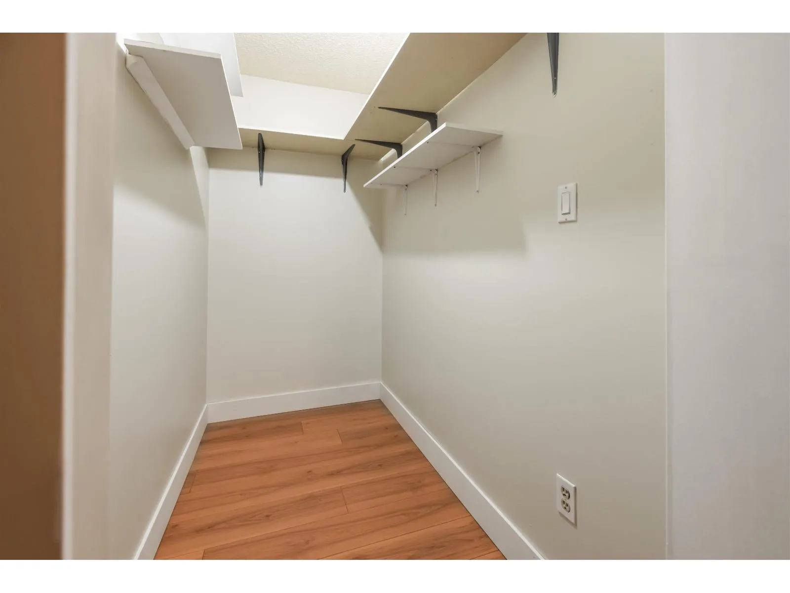 209 15268 100 AVENUE