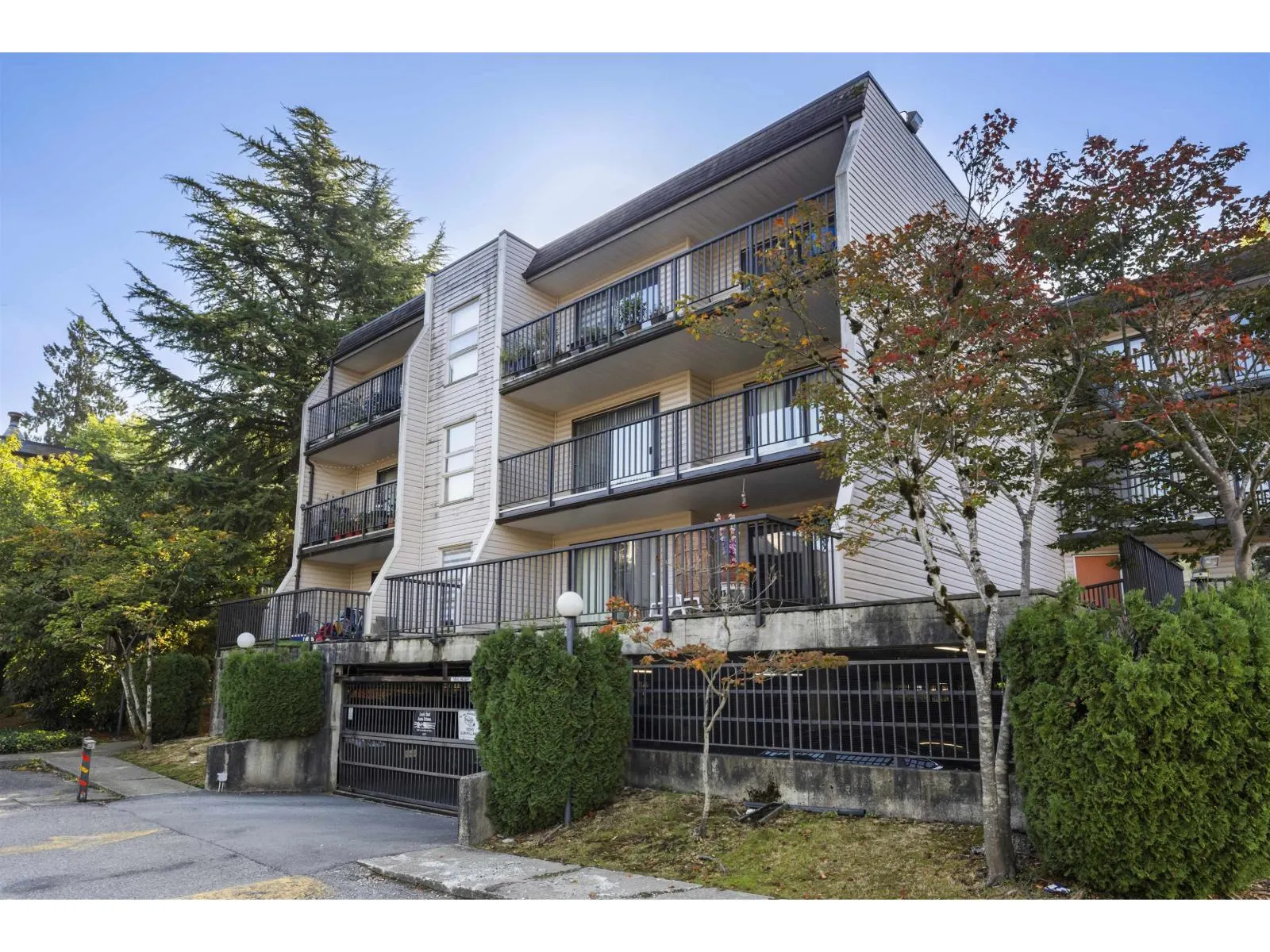 209 15268 100 AVENUE
